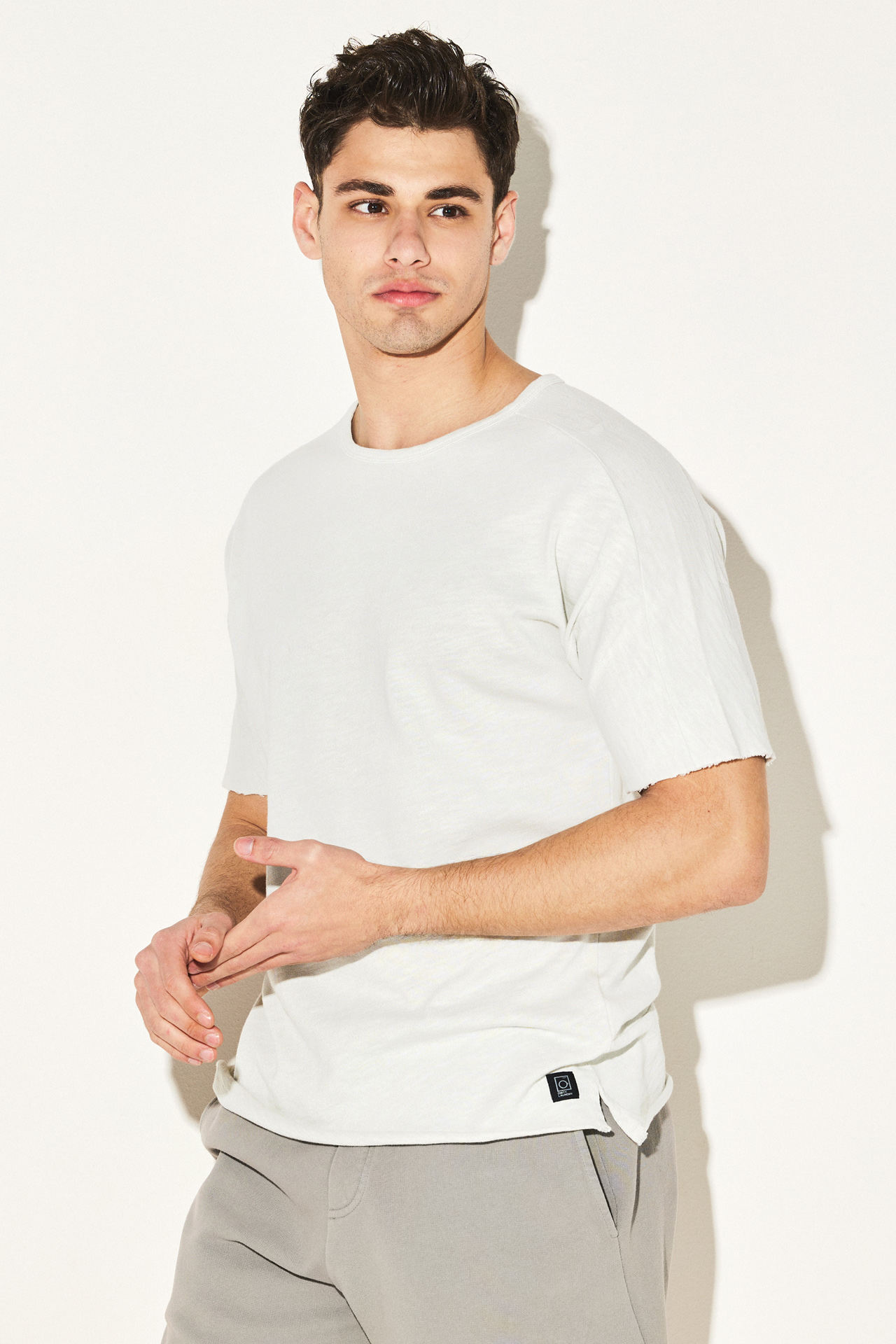 HEAVY SLUB SHOULDER DETAIL RELAXED TEE