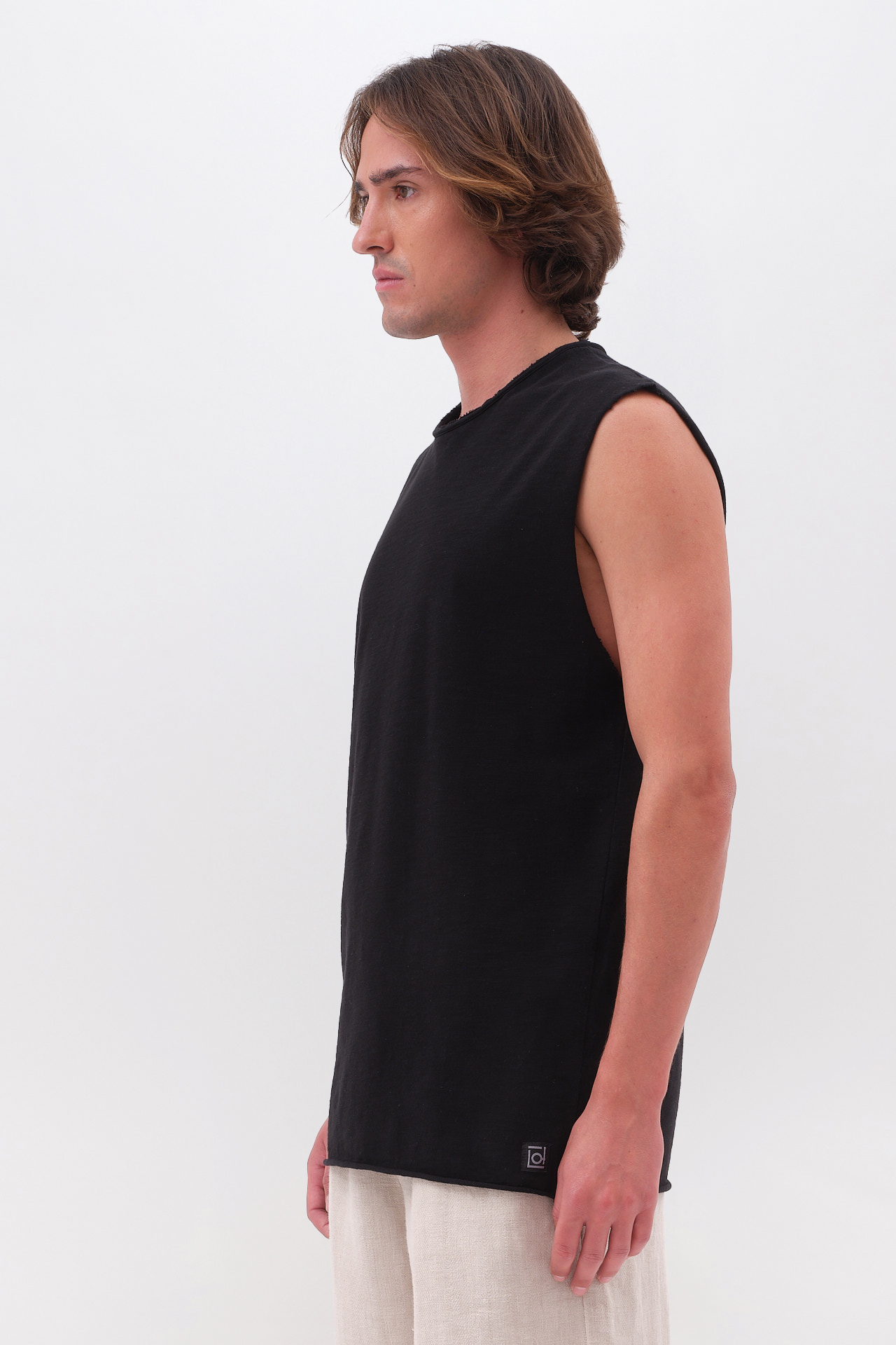 SLUB TANK TOP WITH RAW EDGES