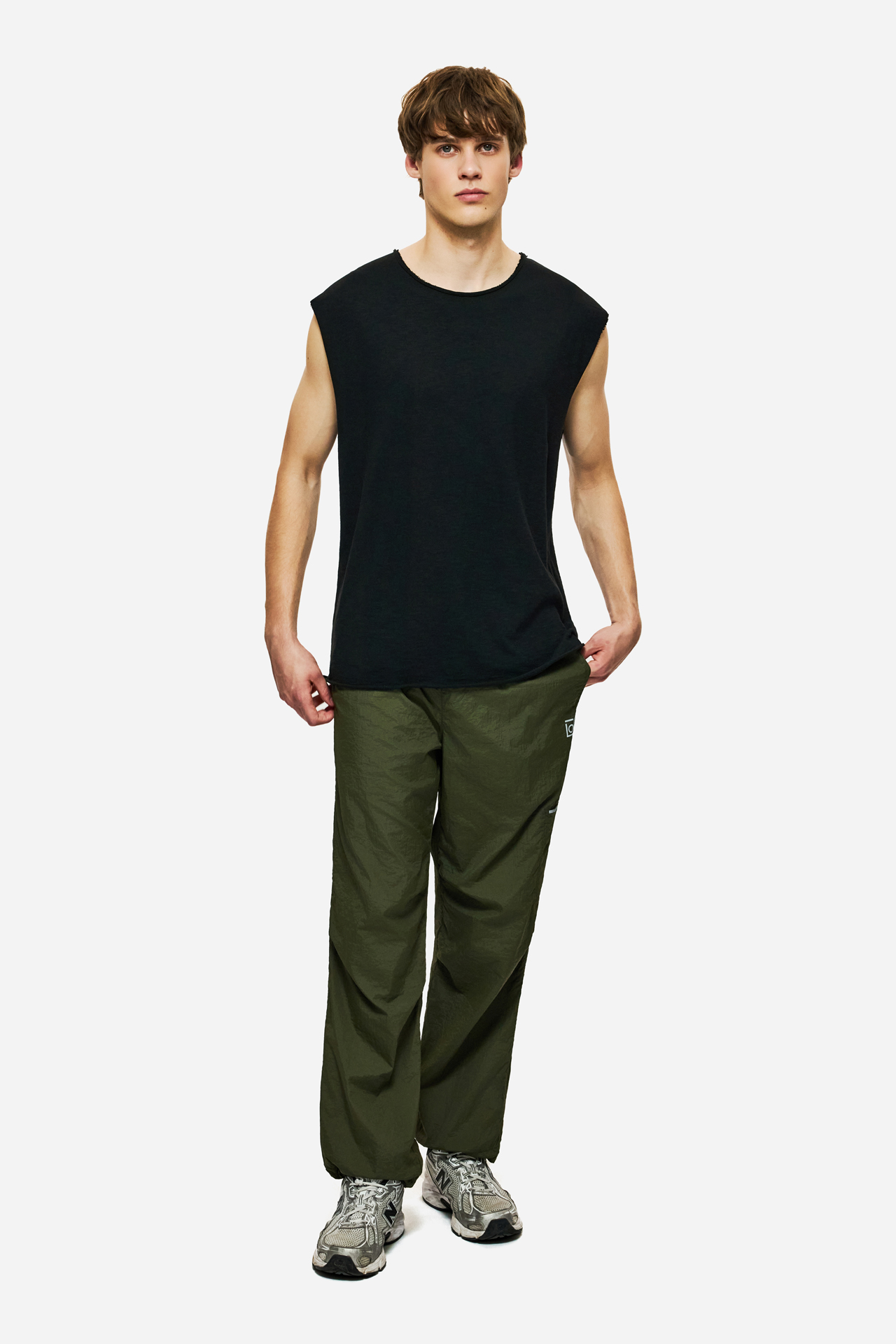 SLUB TANK TOP WITH RAW EDGES