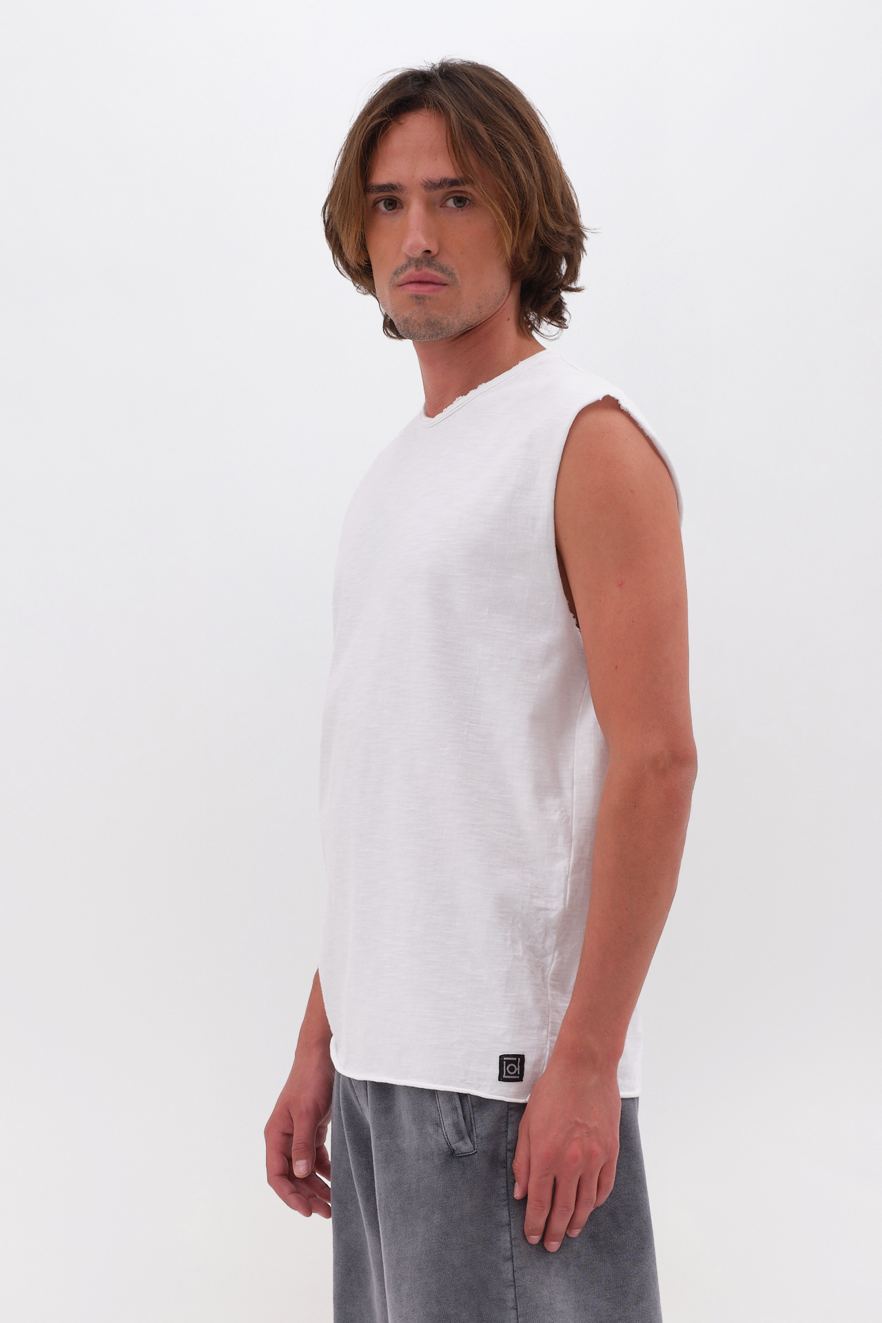 SLUB TANK TOP WITH RAW EDGES
