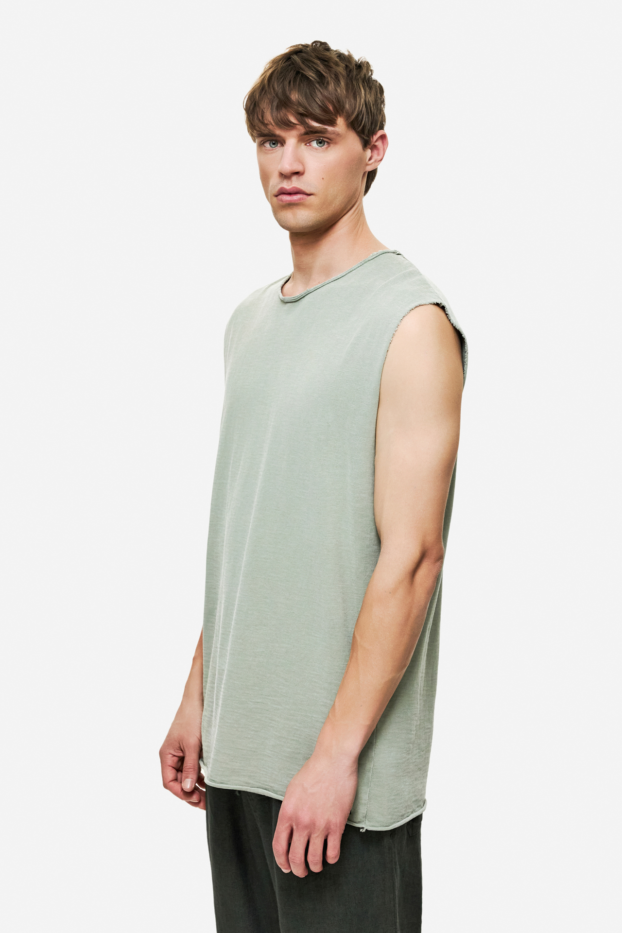 SLUB TANK TOP WITH RAW EDGES