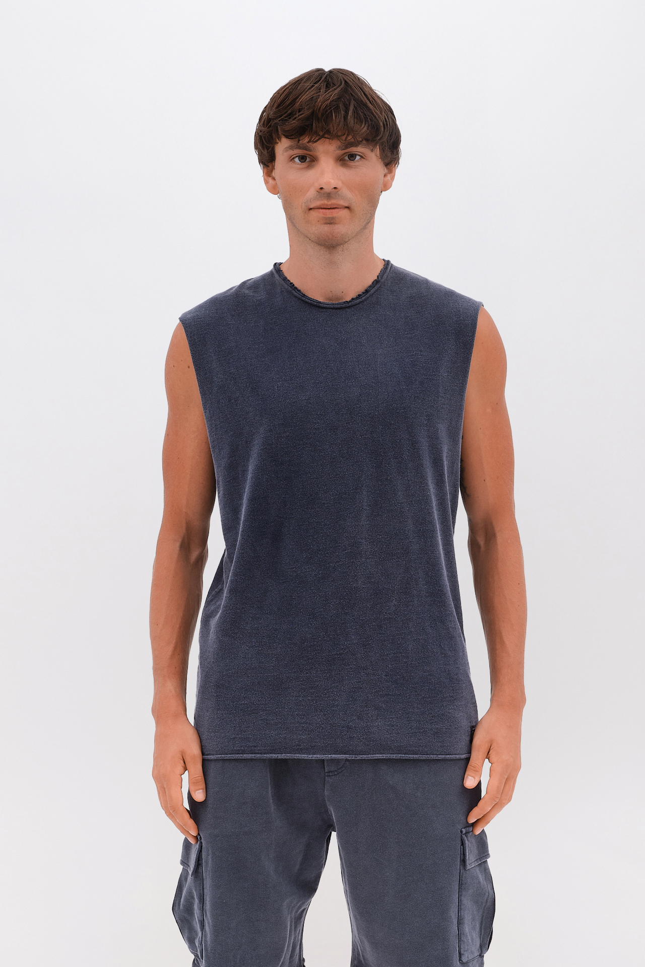 SLUB TANK TOP WITH RAW EDGES