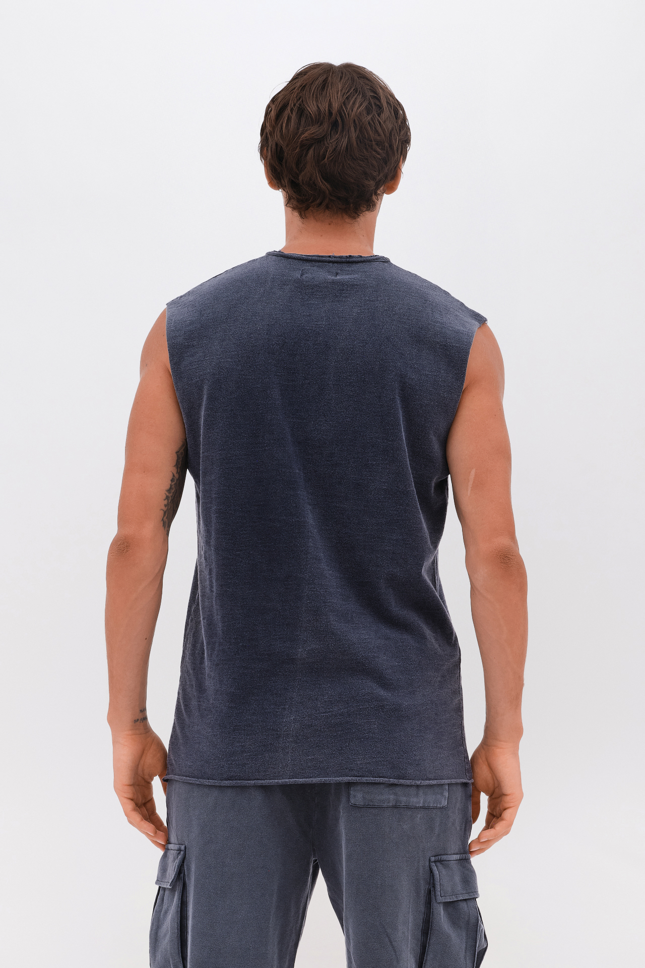 SLUB TANK TOP WITH RAW EDGES