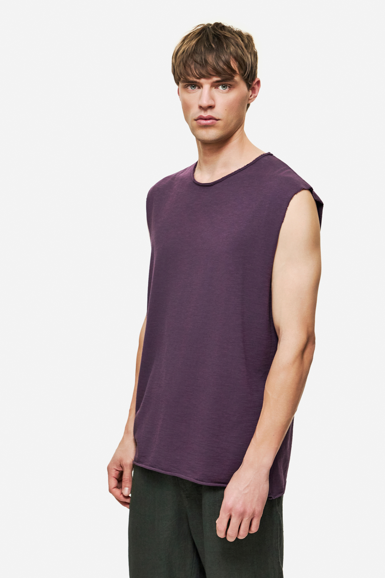 SLUB TANK TOP WITH RAW EDGES