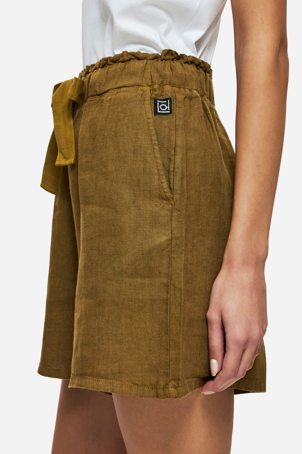 RELAXED LINEN BERMUDA