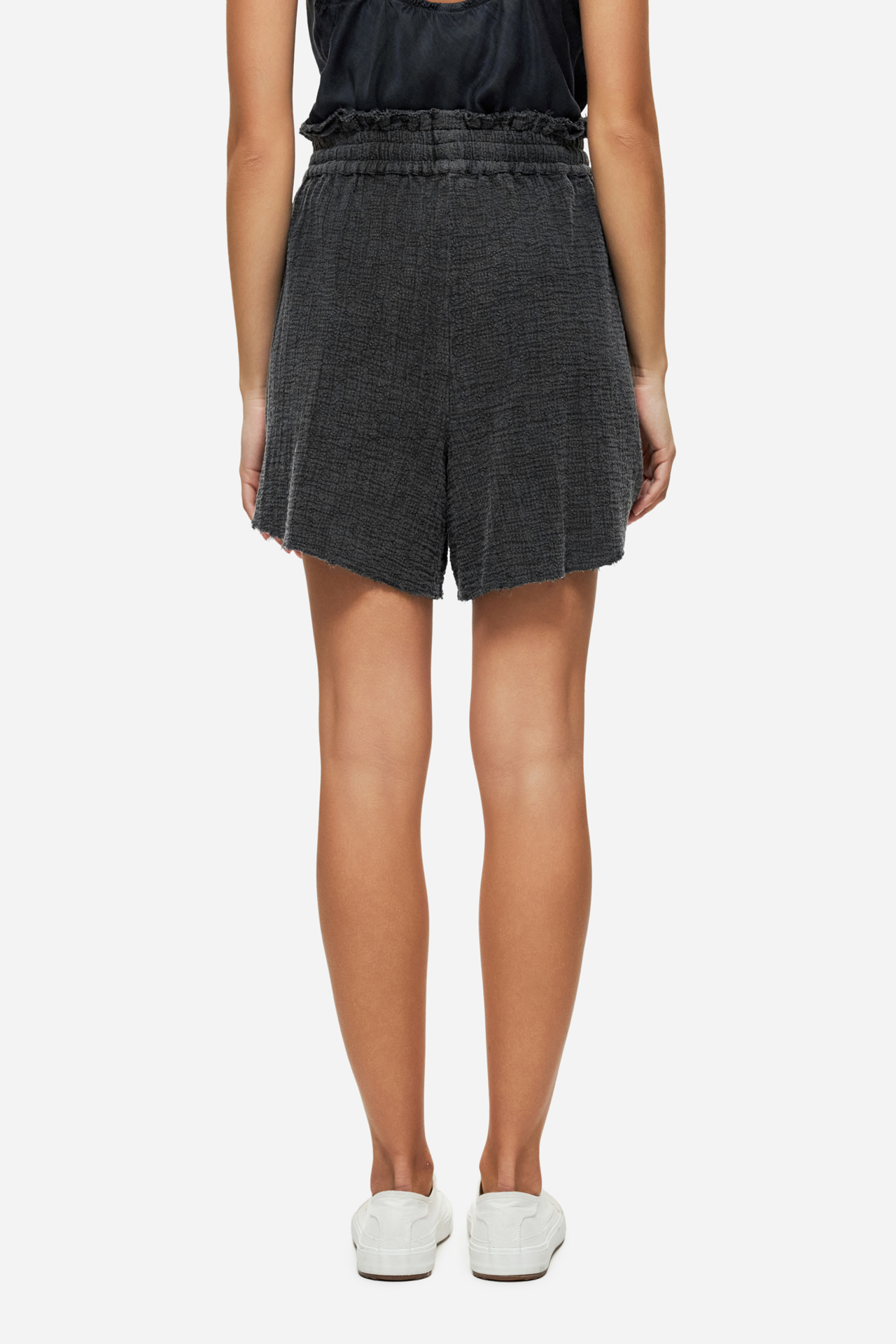 RELAXED SHORTS WITH RAW EDGES