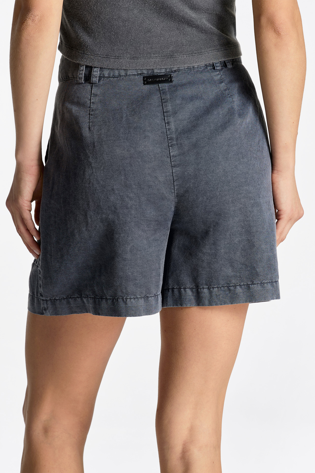 Linen Blend Short