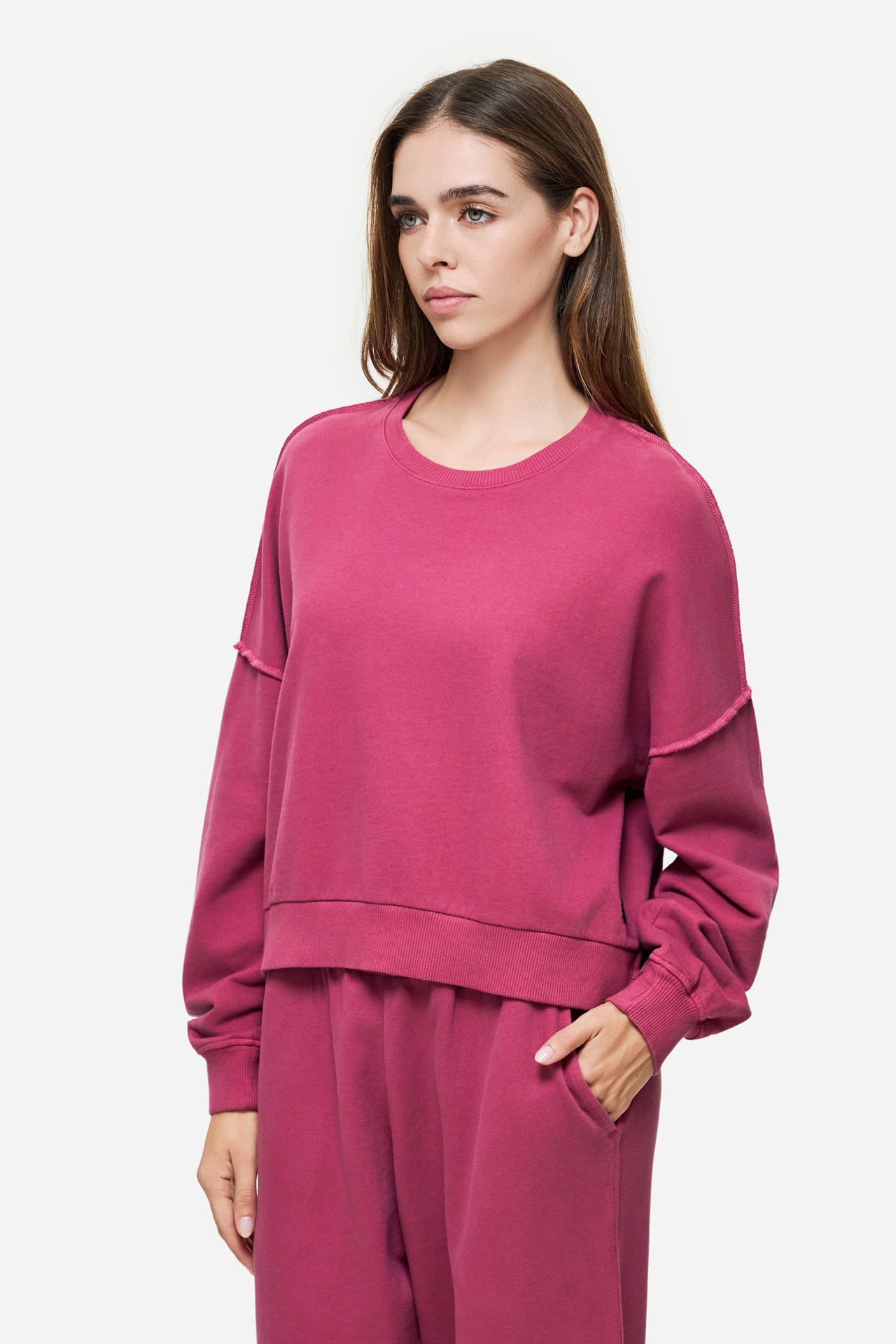 OVERSIZED ASSYMETRIC CREWNECK