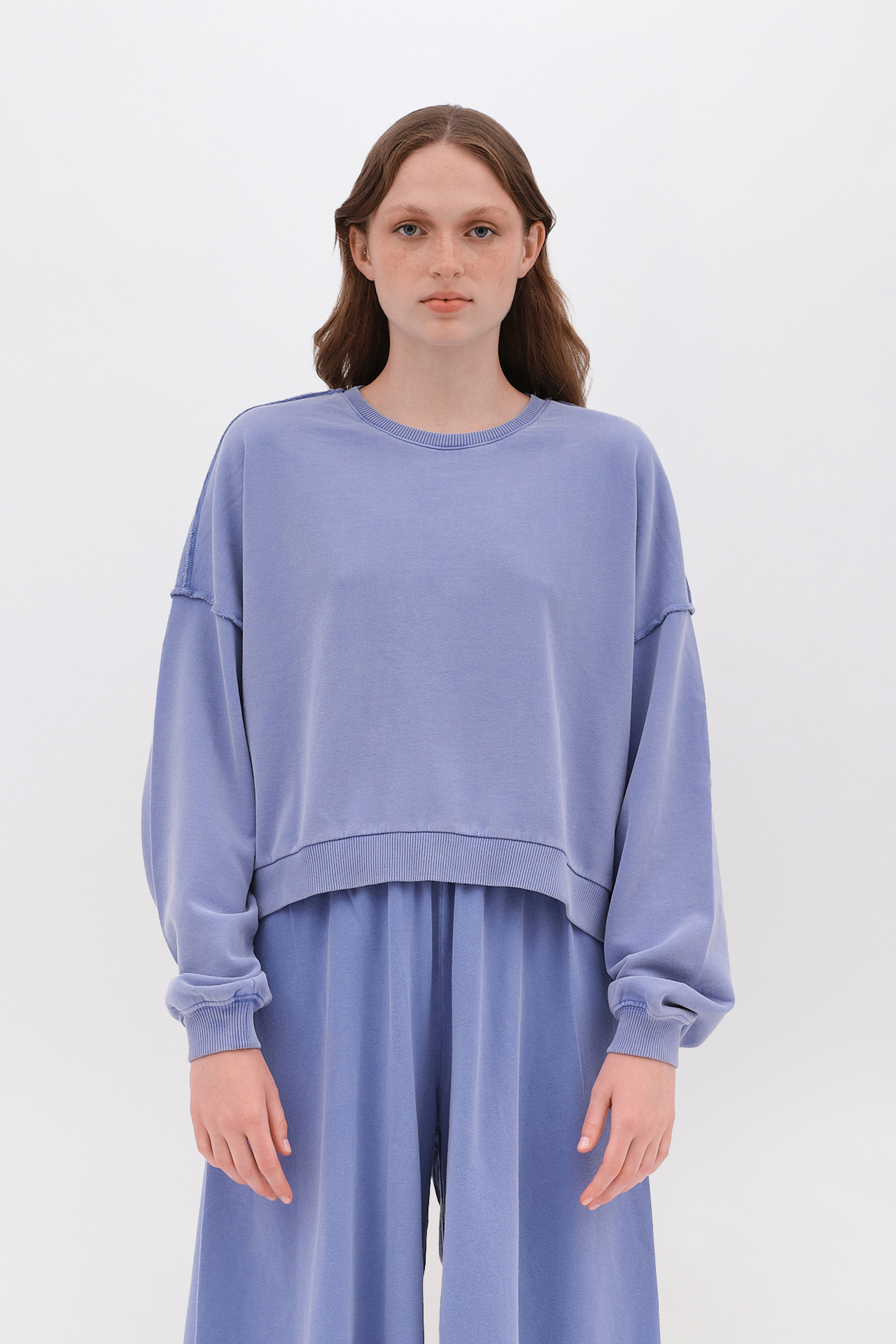 OVERSIZED ASSYMETRIC CREWNECK