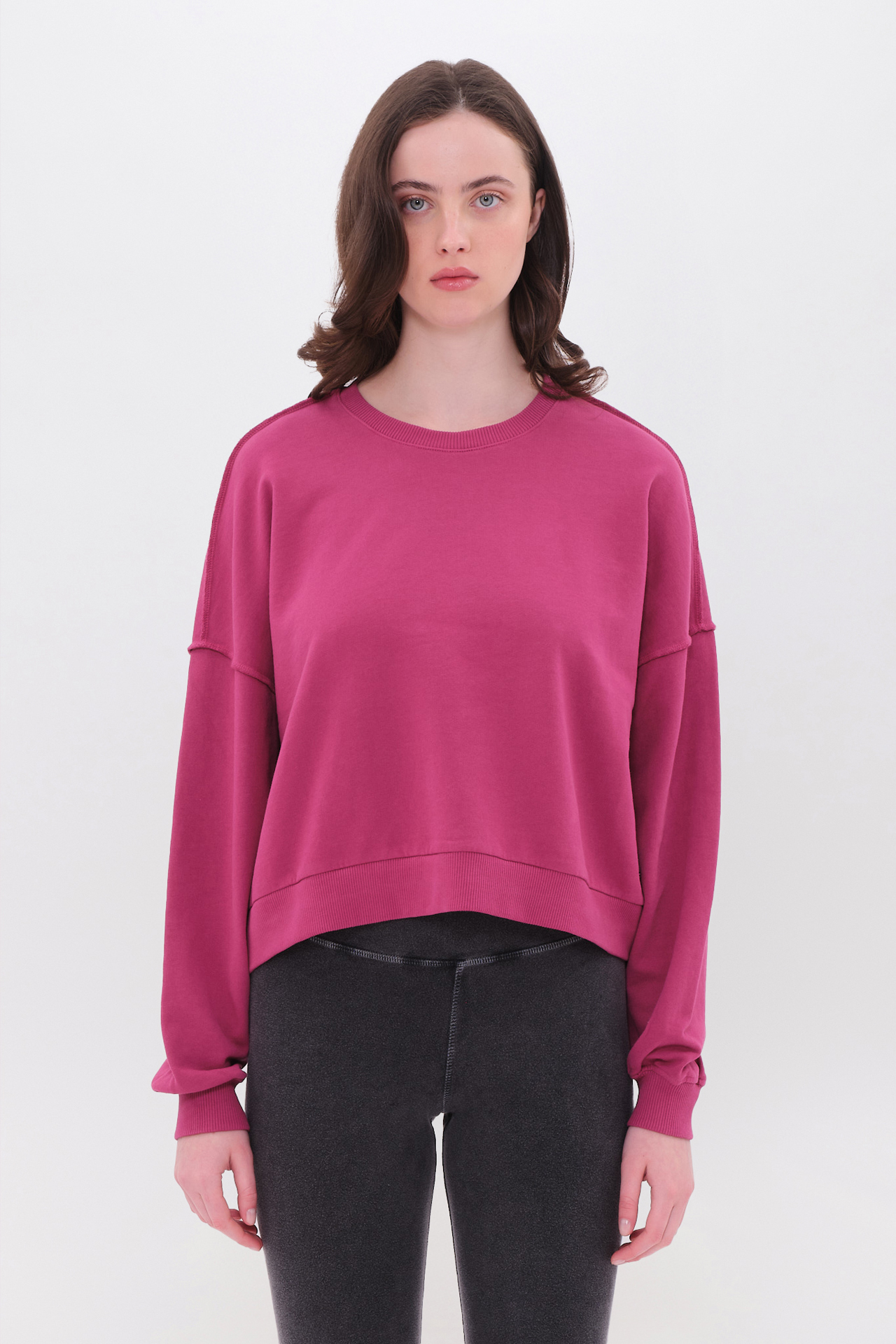 OVERSIZED ASSYMETRIC CREWNECK