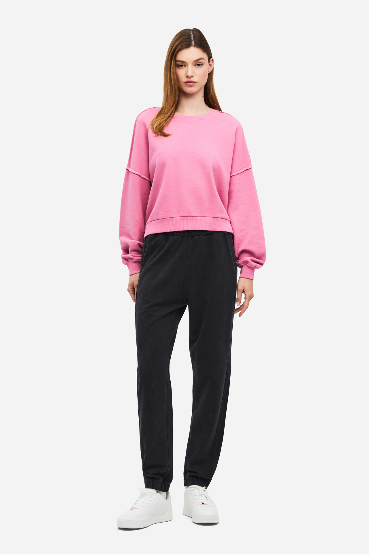OVERSIZED ASSYMETRIC CREWNECK