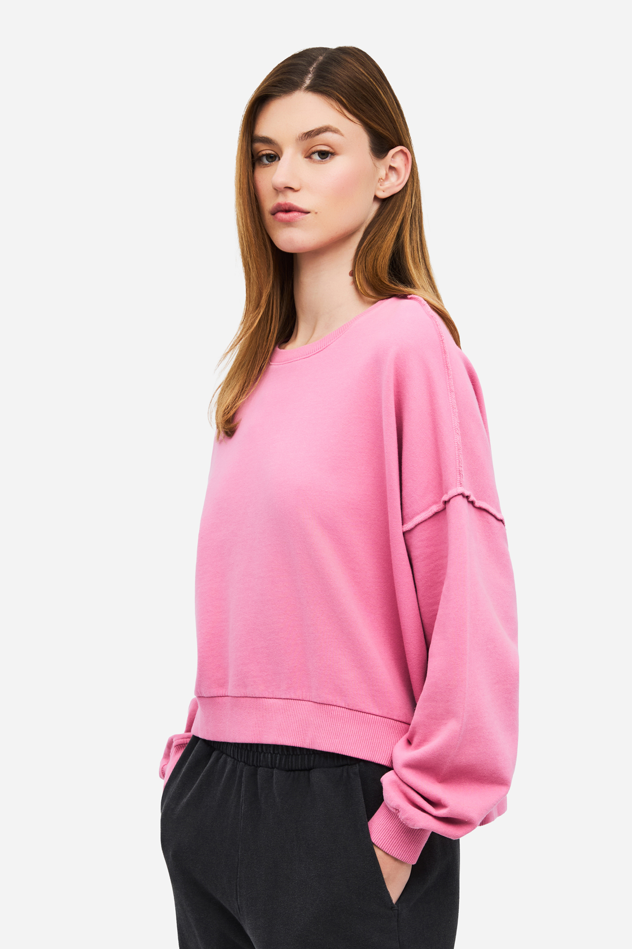 OVERSIZED ASSYMETRIC CREWNECK