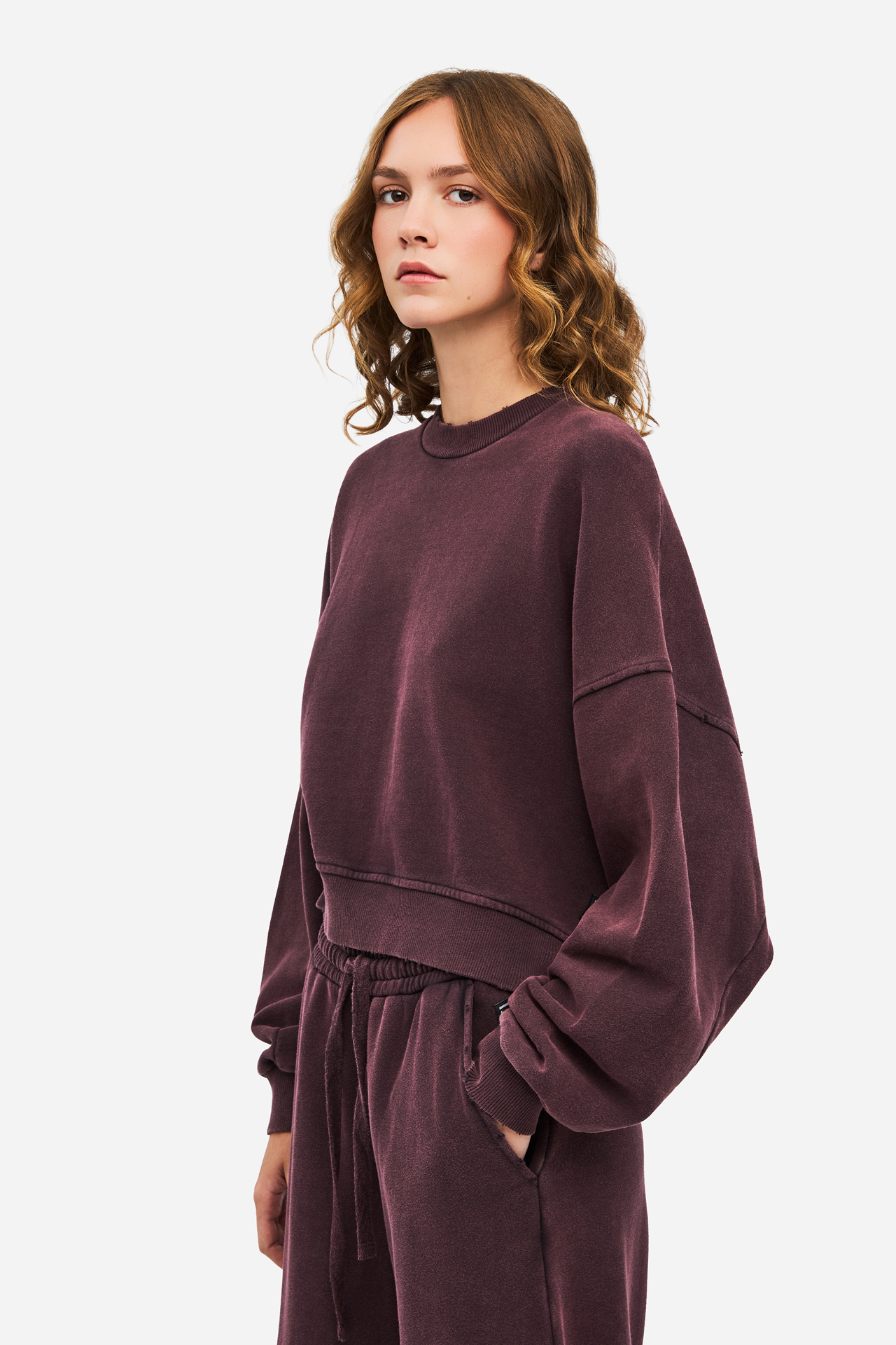 OVERSIZED CREWNECK WITH DESTROYS