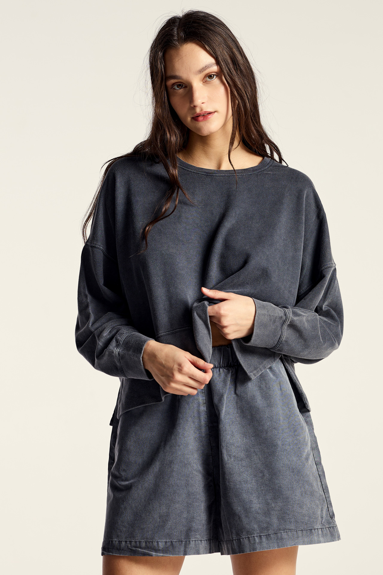 Side Slits Oversized Sweatshirt