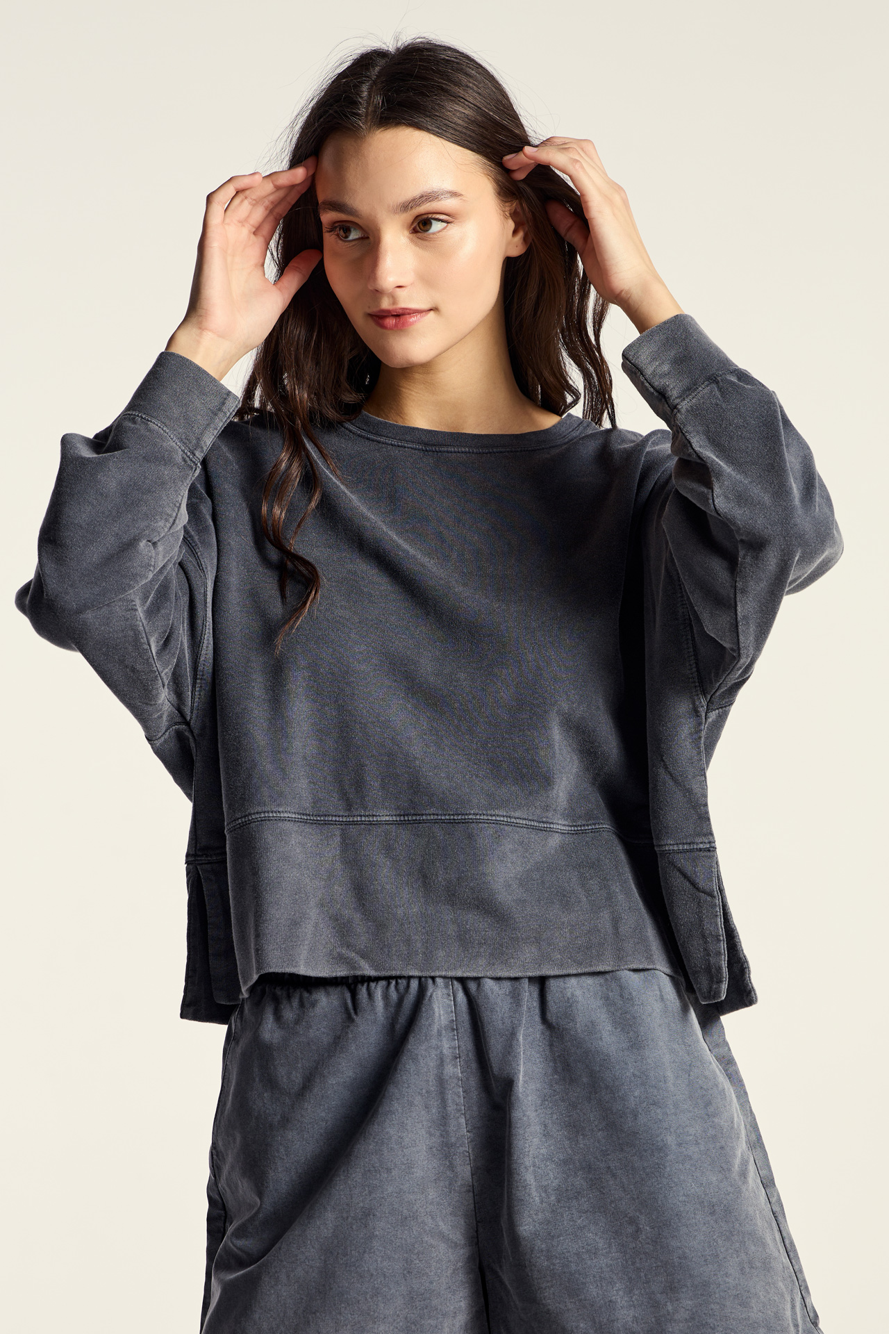 Side Slits Oversized Sweatshirt