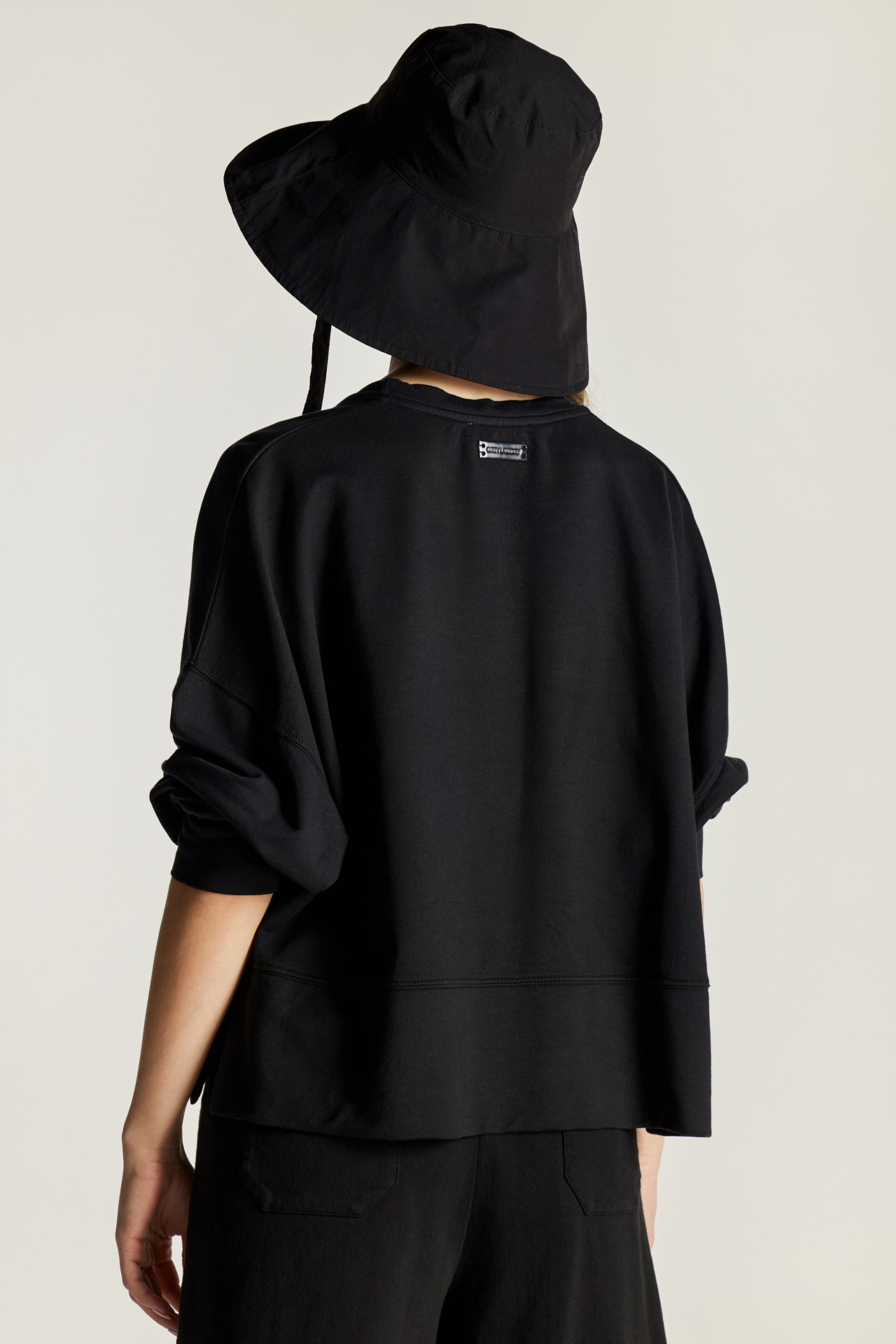 Side Slits Oversized Sweatshirt