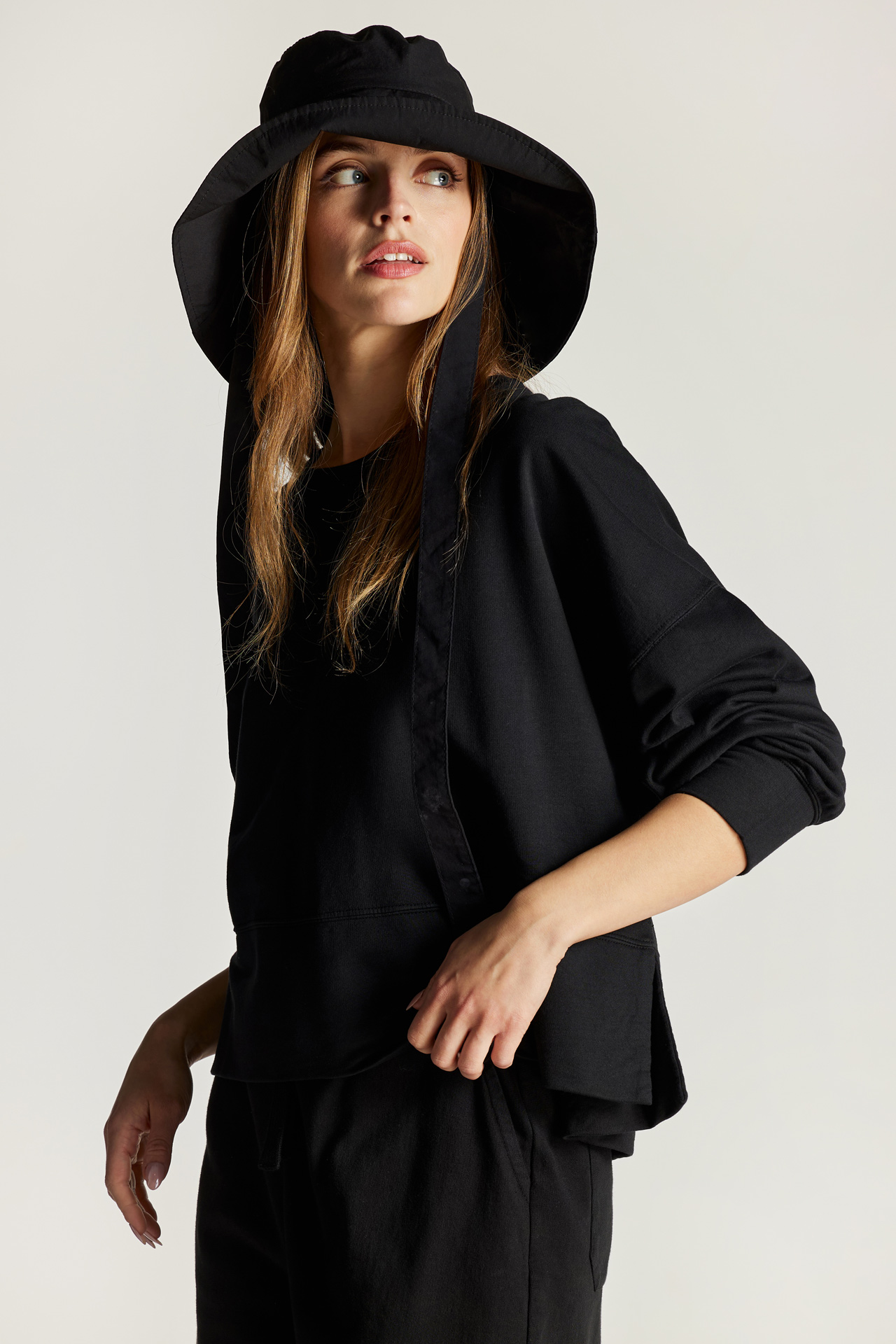 Side Slits Oversized Sweatshirt