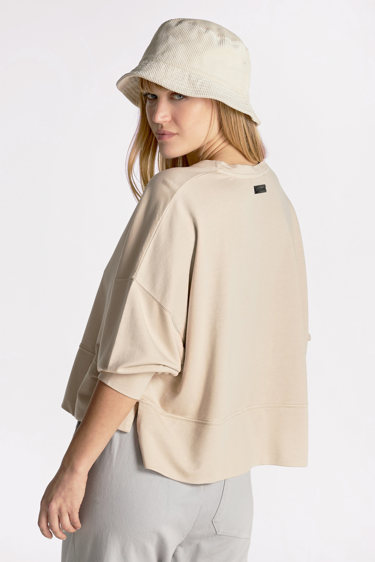 Side Slits Oversized Sweatshirt