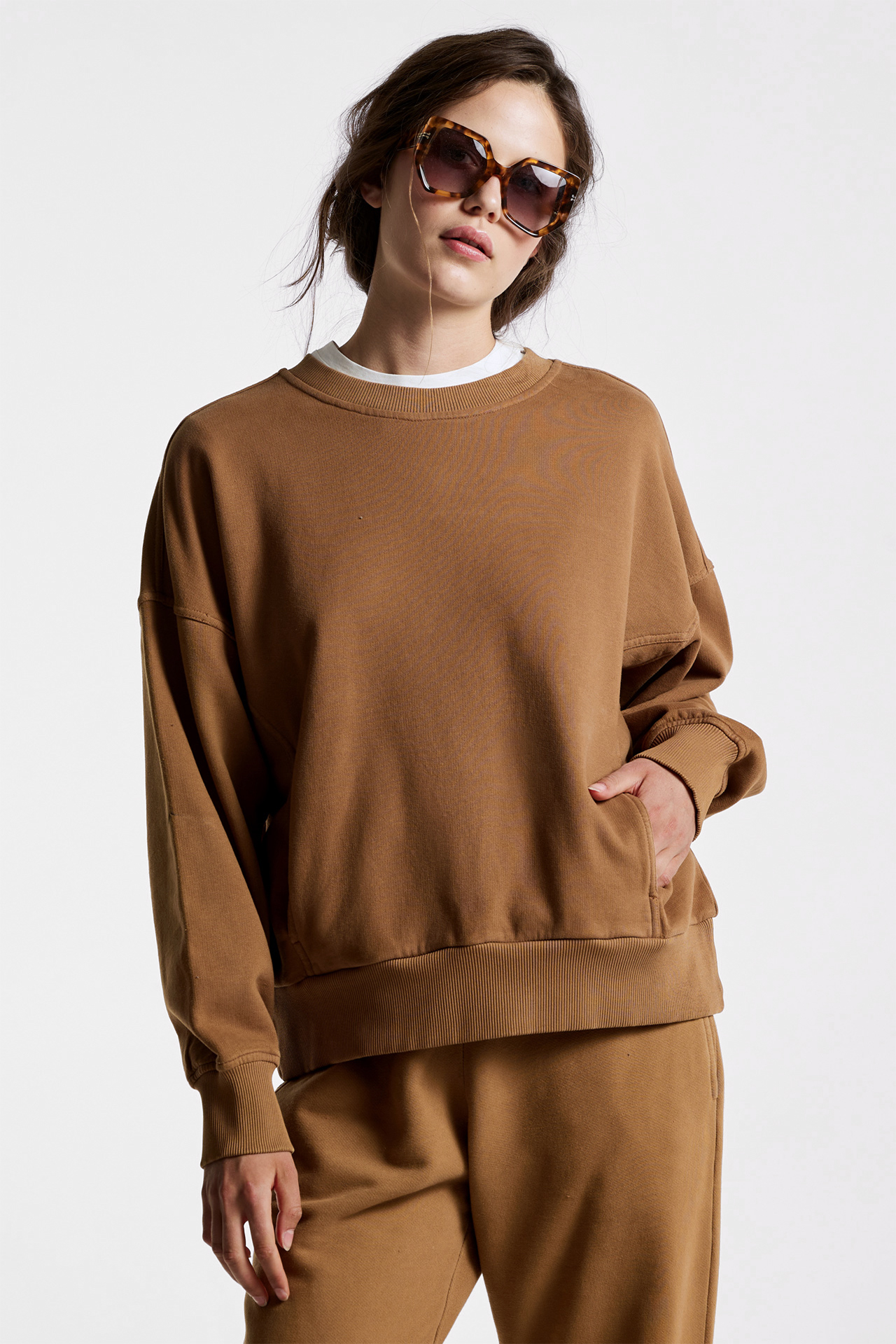 Divided Detailing And Pockets Sweatshirt