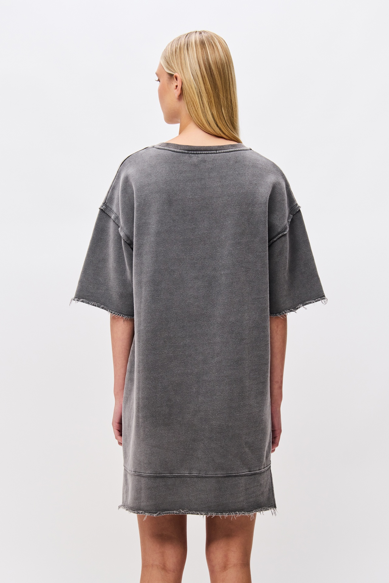 SHORTSLEEVE CREWNECK DRESS