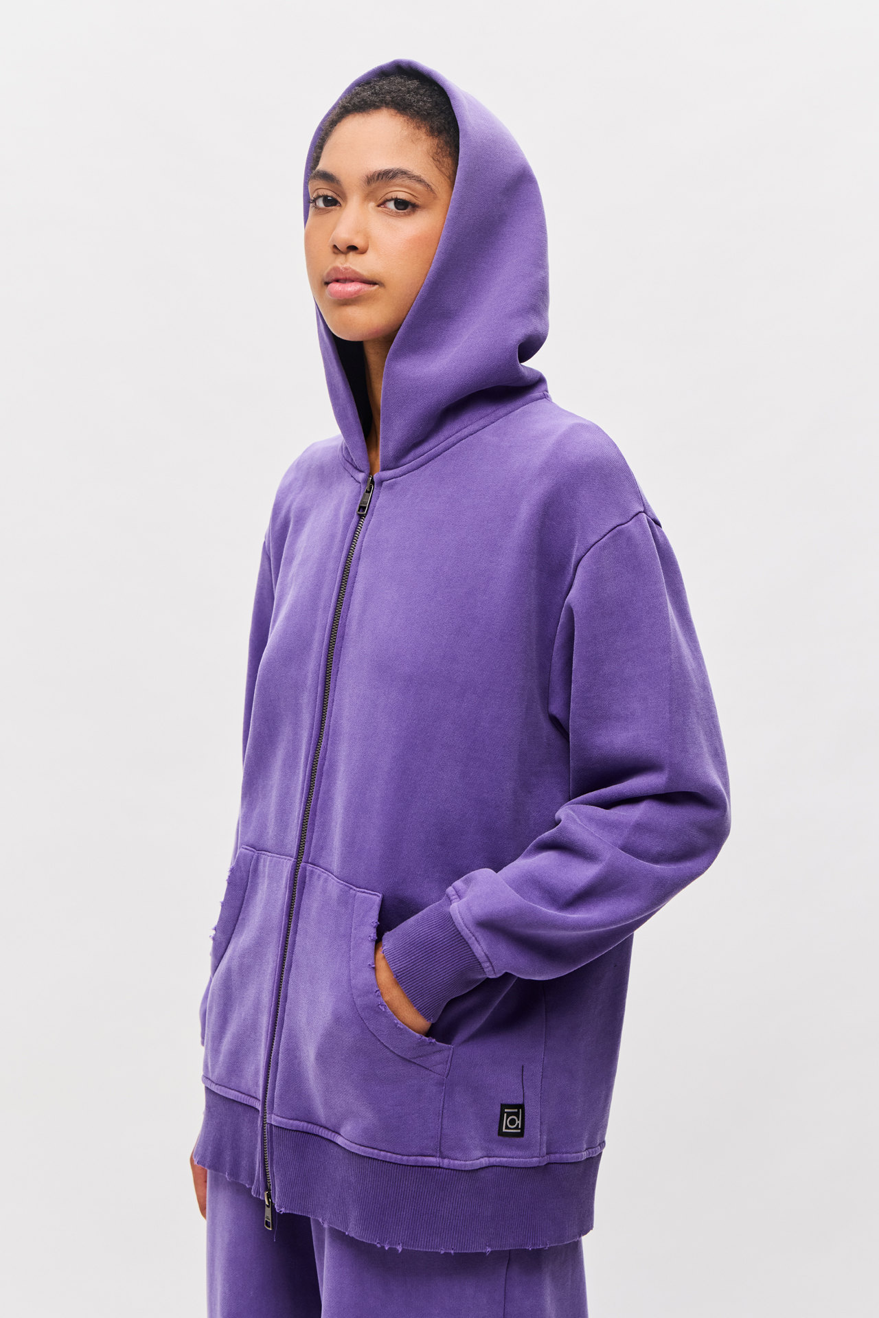OVERSIZED FULLZIP WITH DESTROYS