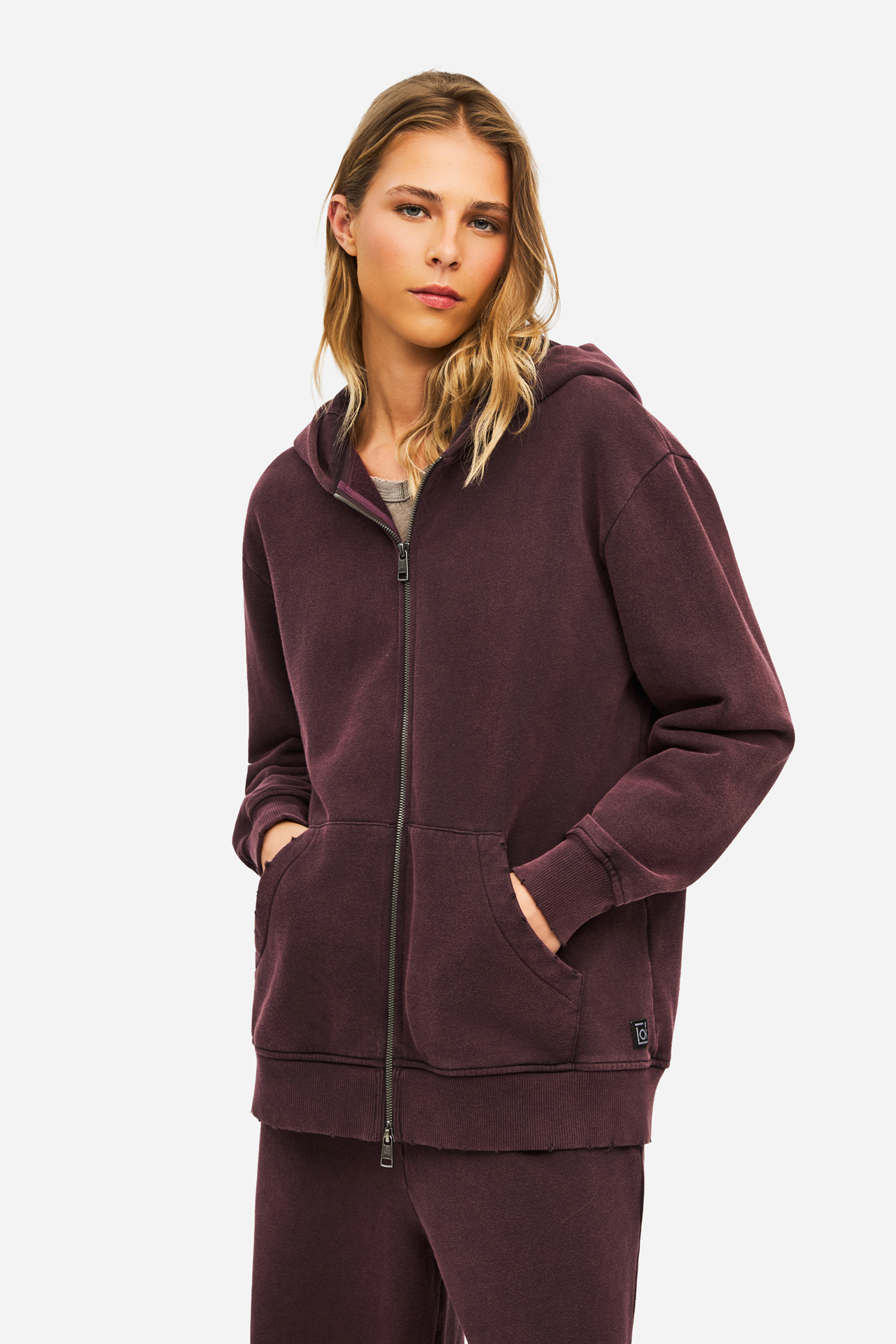 OVERSIZED FULLZIP WITH DESTROYS