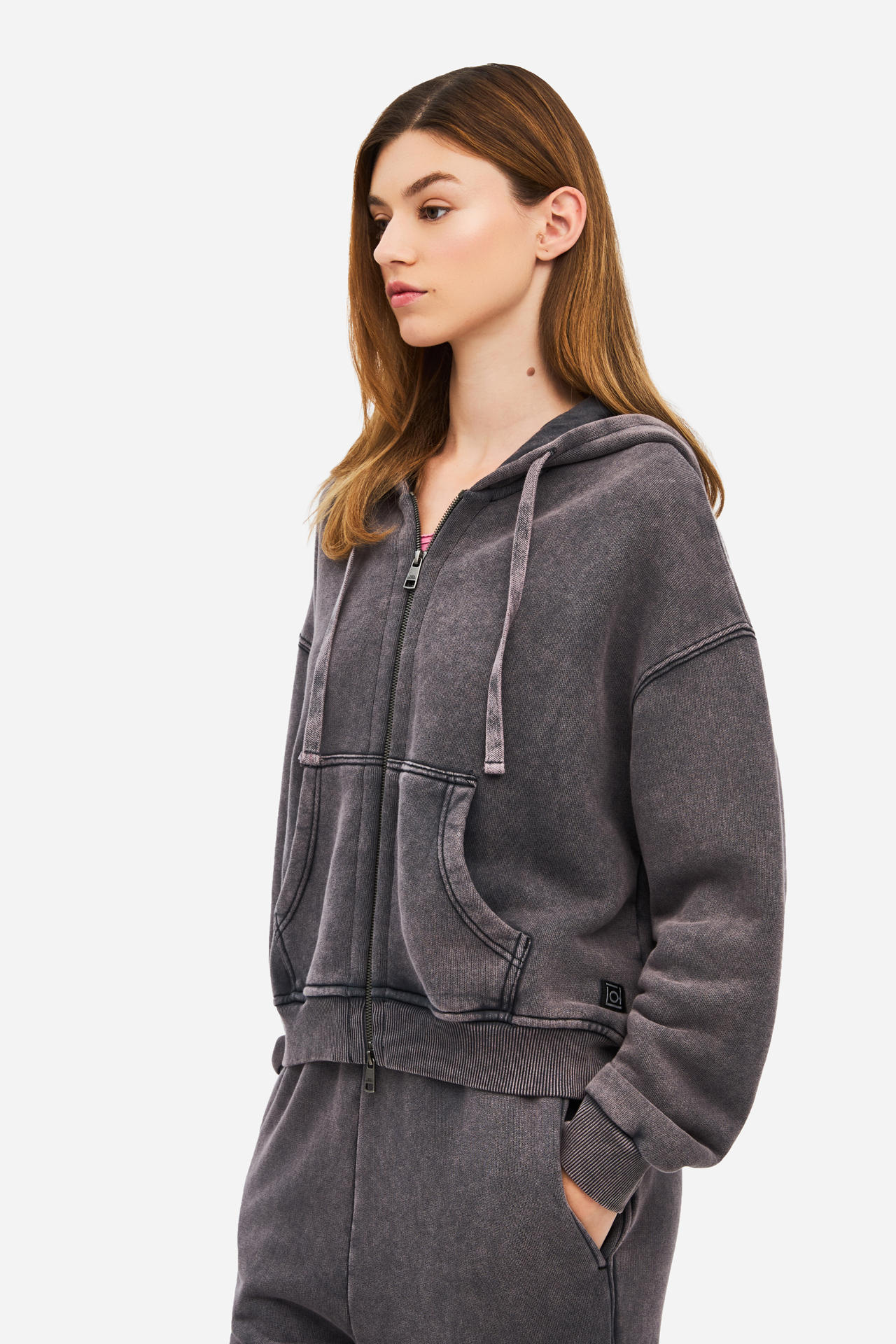 CROPPED FULLZIP WITH SEAMING