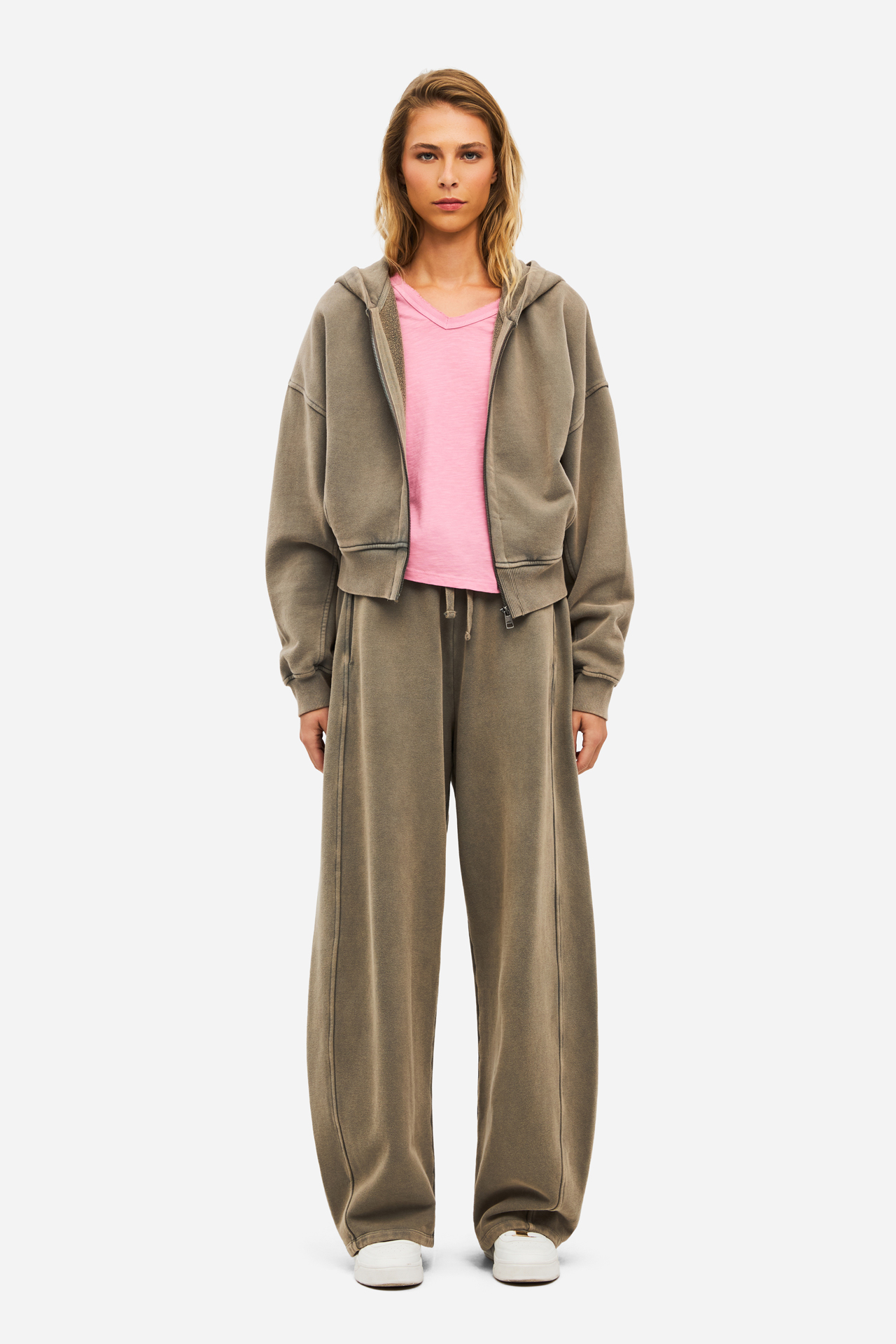 CROPPED FULLZIP WITH SEAMING