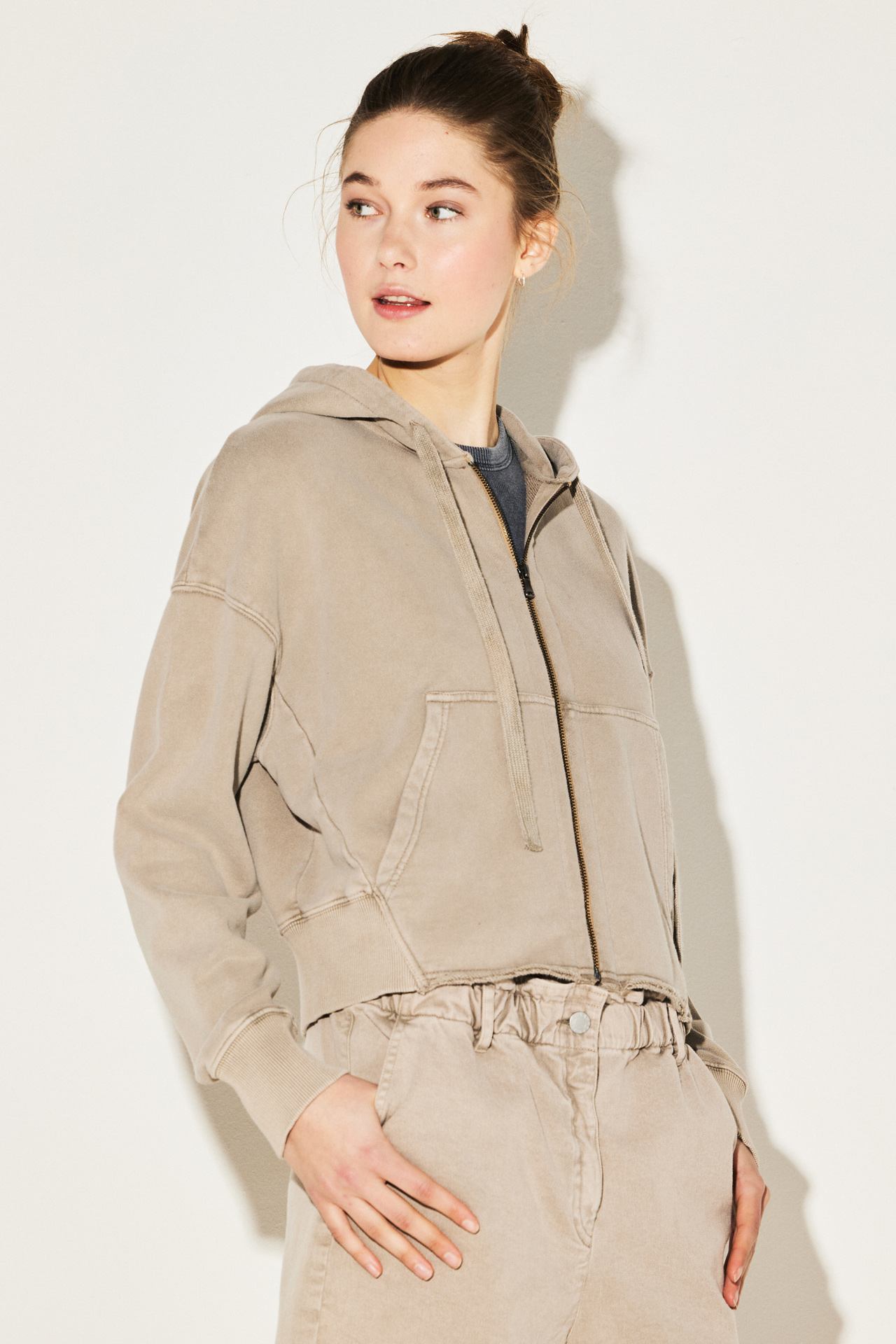 Relaxed Boxy Fullzip