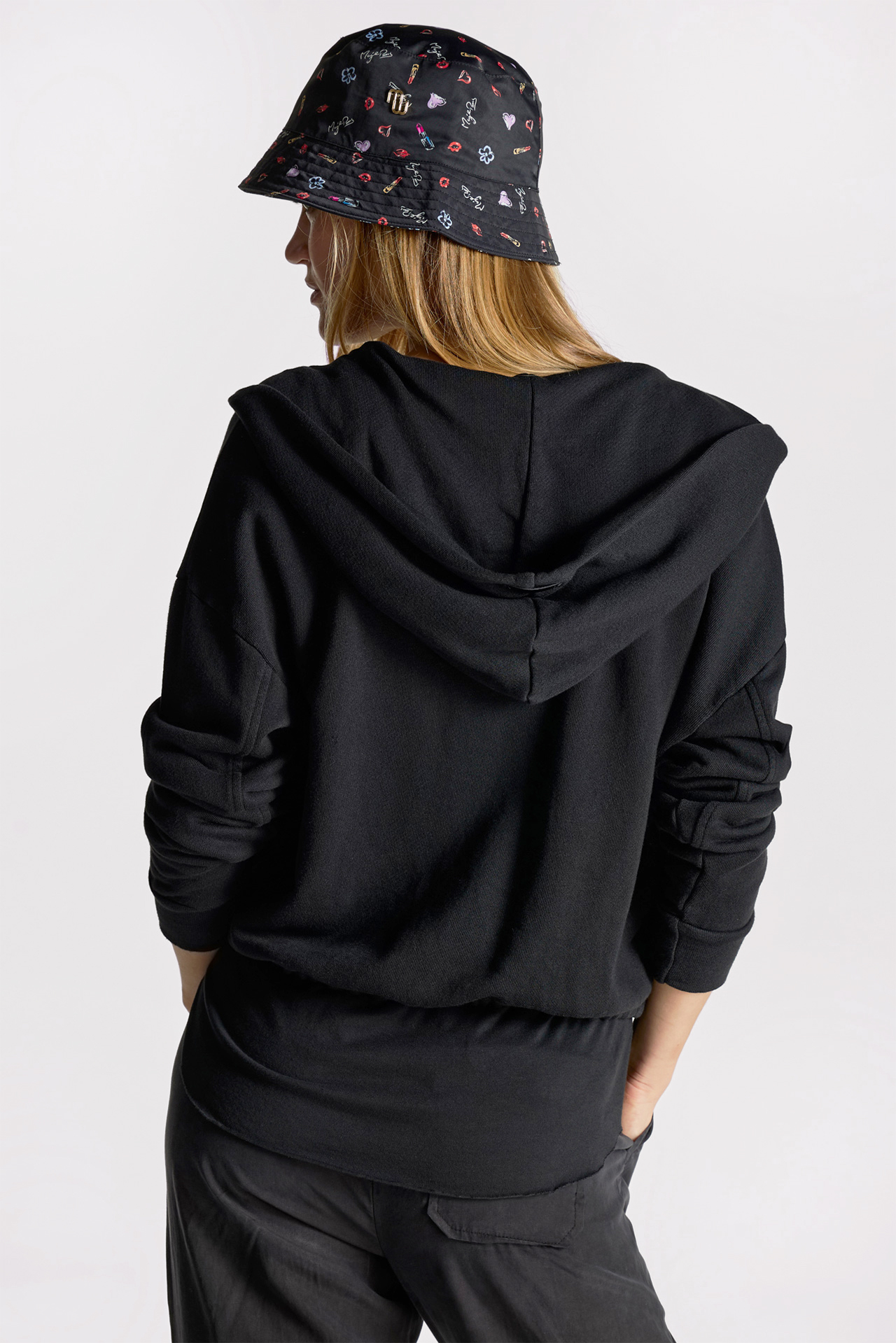 Lightweight Crop Fullzip