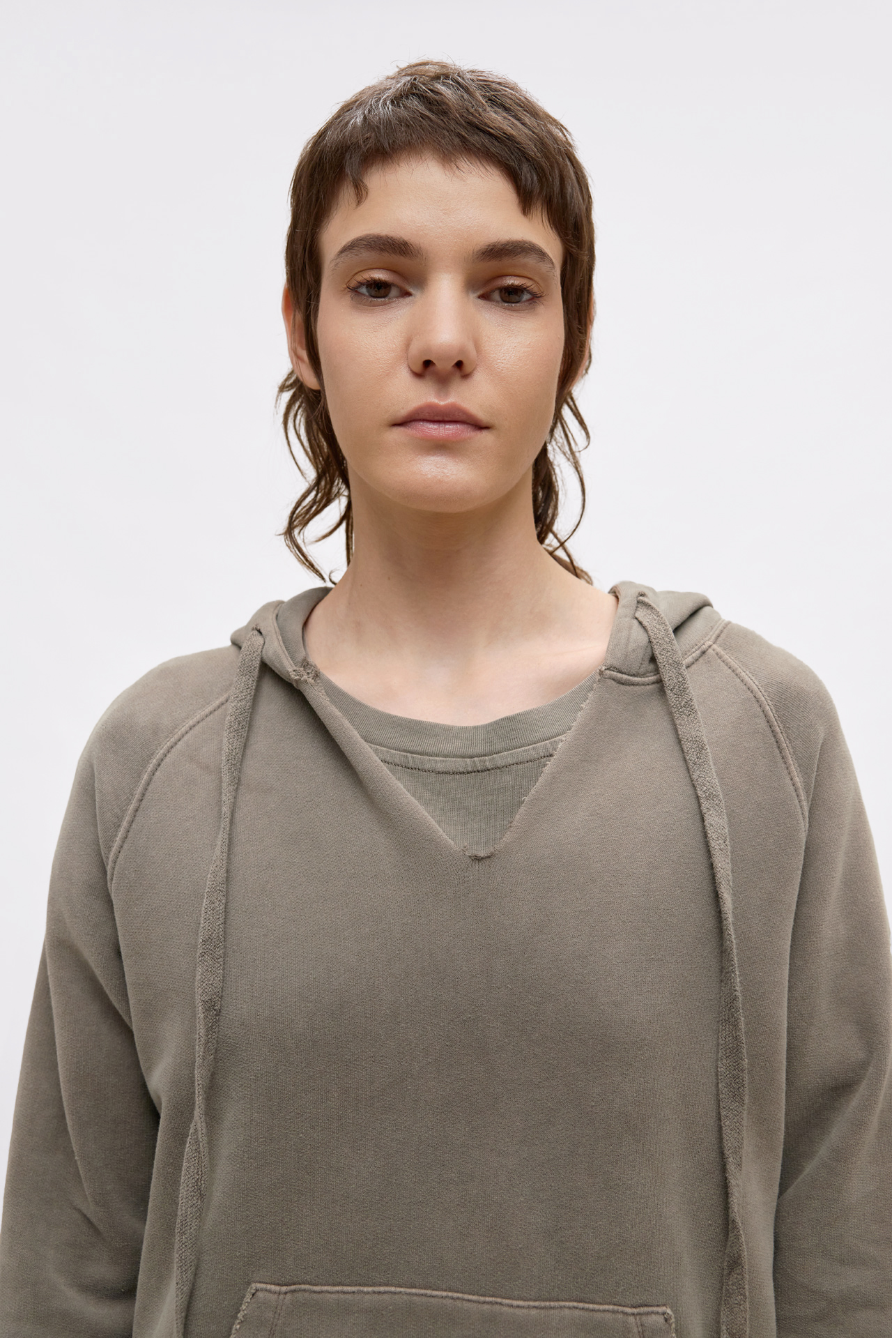 Raw EdgeDetail Hoodie