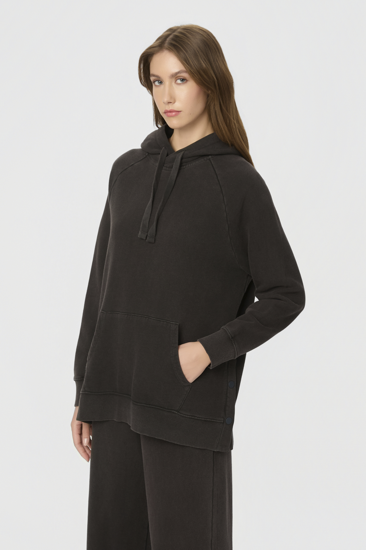 OVERSIZED RAGLAN HOODIE