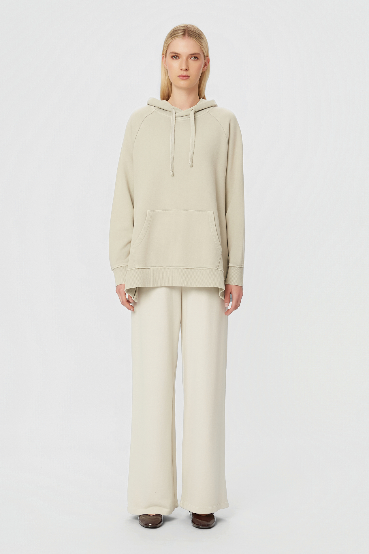 OVERSIZED RAGLAN HOODIE