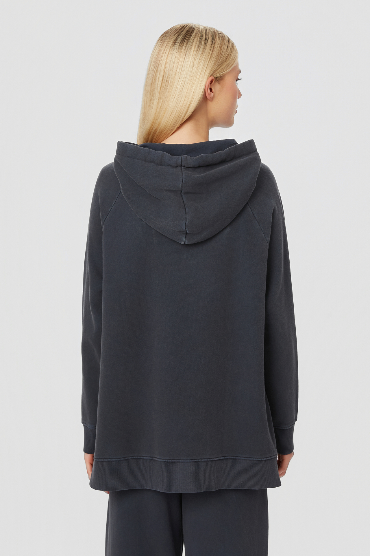 OVERSIZED RAGLAN HOODIE