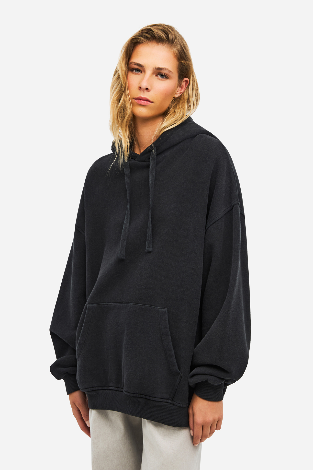 OVERSIZED HOODIE