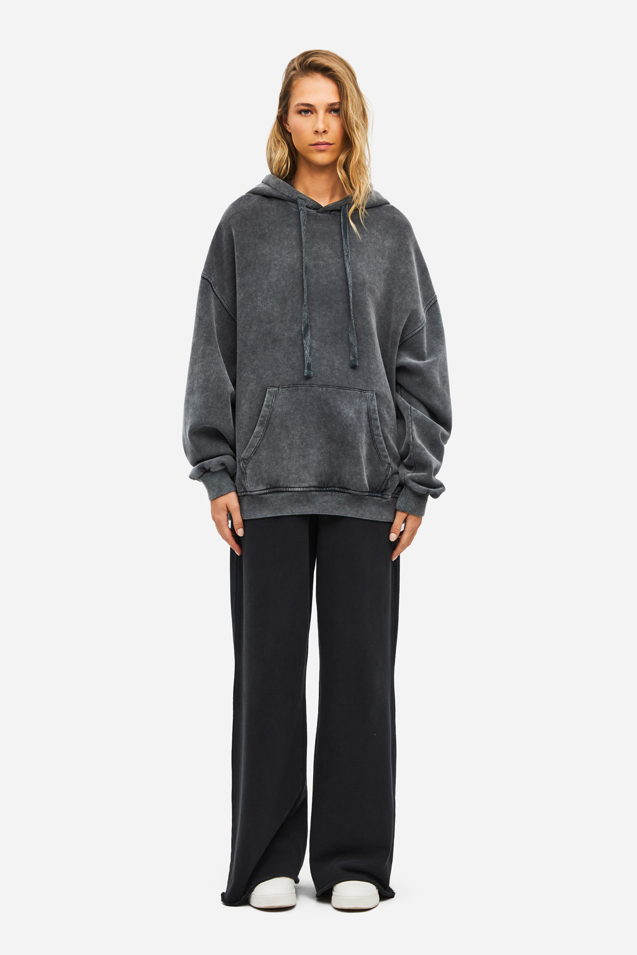 OVERSIZED HOODIE