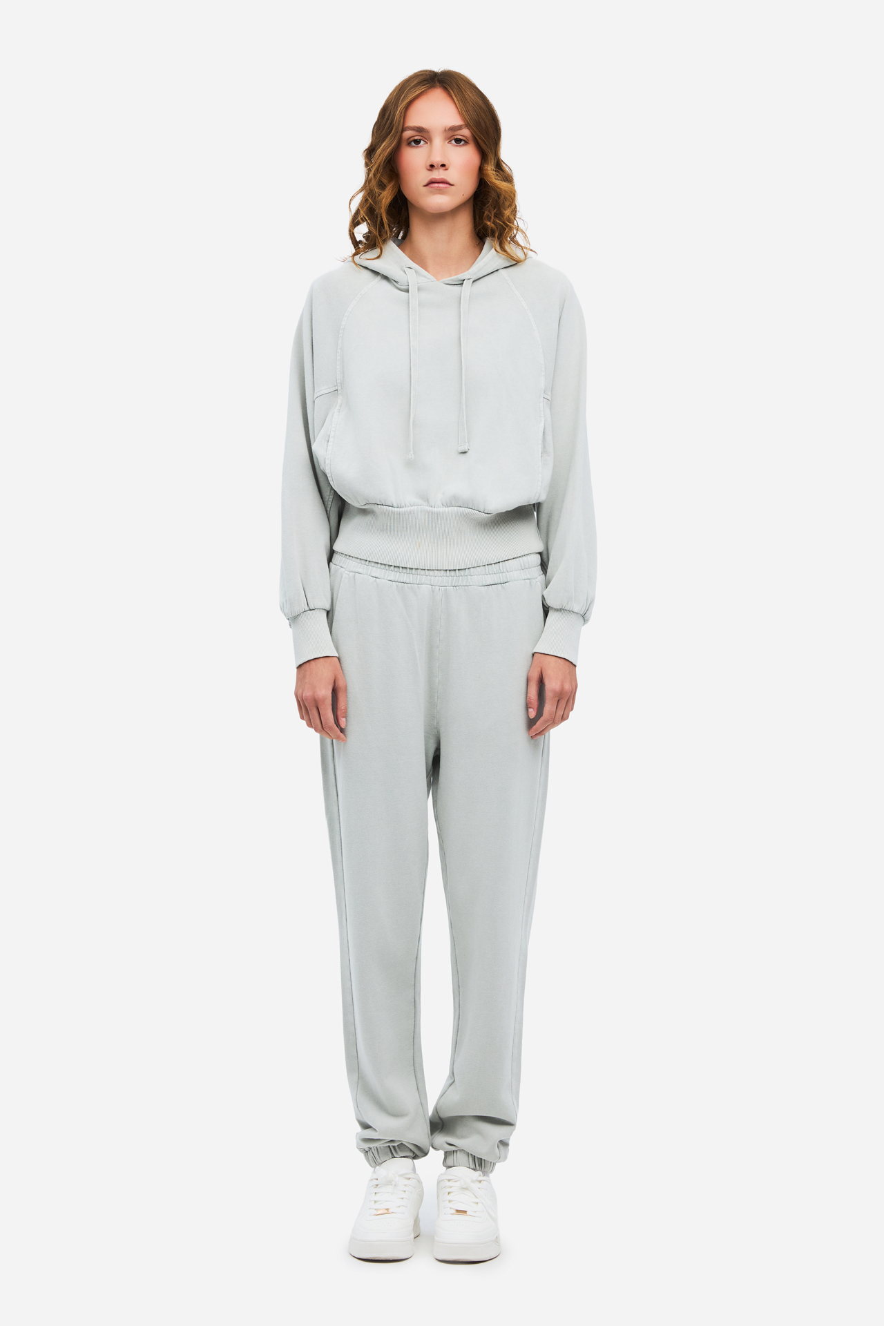 CROPPED RAGLAN HOODIE