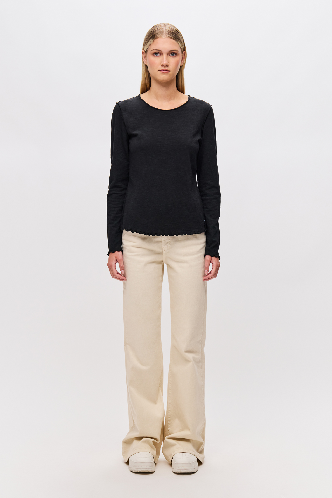 SLIMFIT LONGSLEEVE WITH REVERSE SEAMS