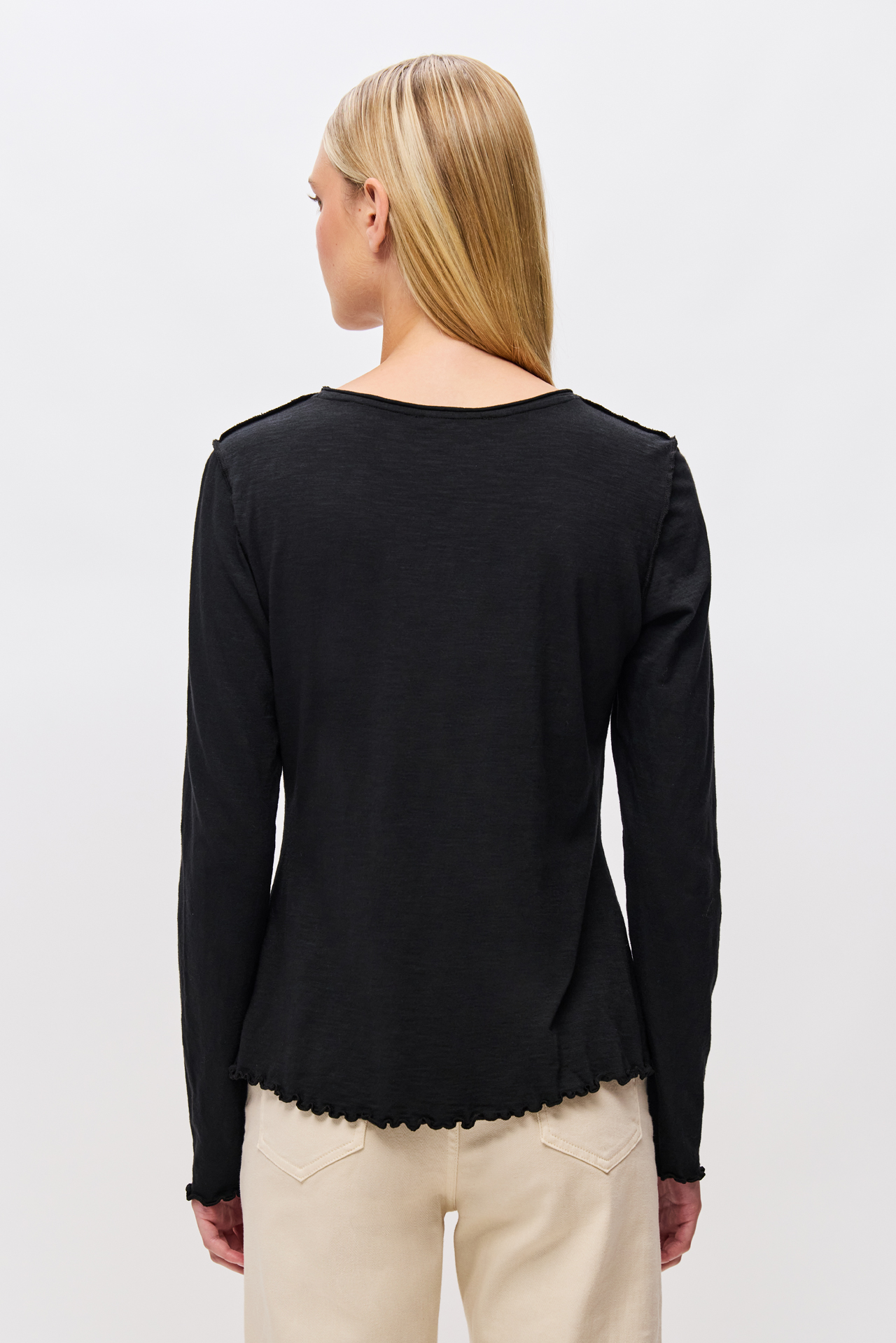 SLIMFIT LONGSLEEVE WITH REVERSE SEAMS