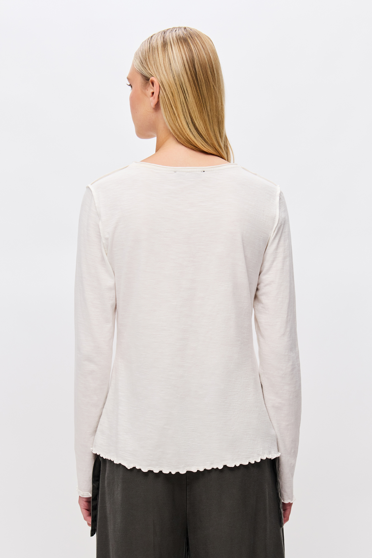 SLIMFIT LONGSLEEVE WITH REVERSE SEAMS