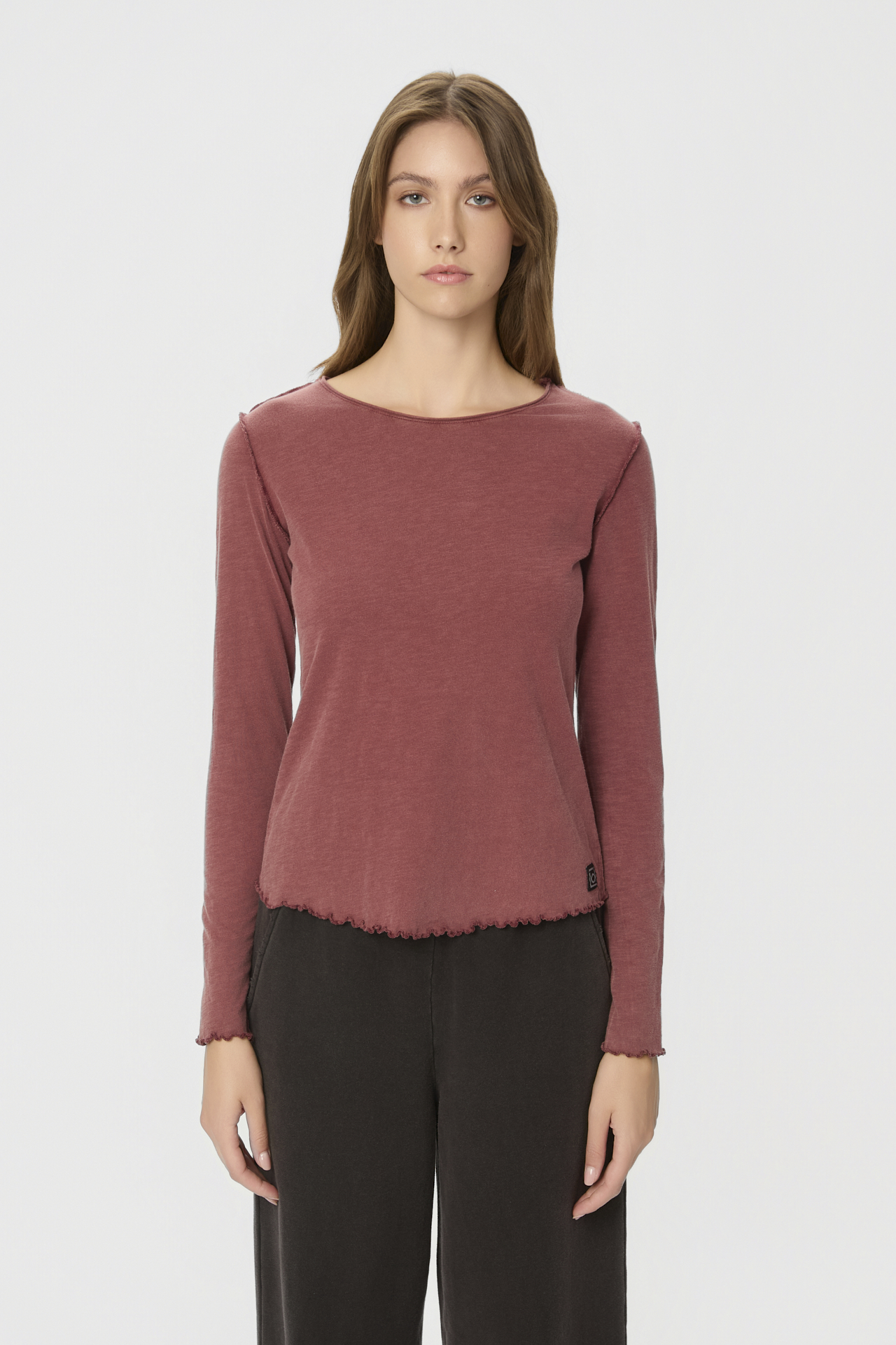 SLIMFIT LONGSLEEVE WITH REVERSE SEAMS