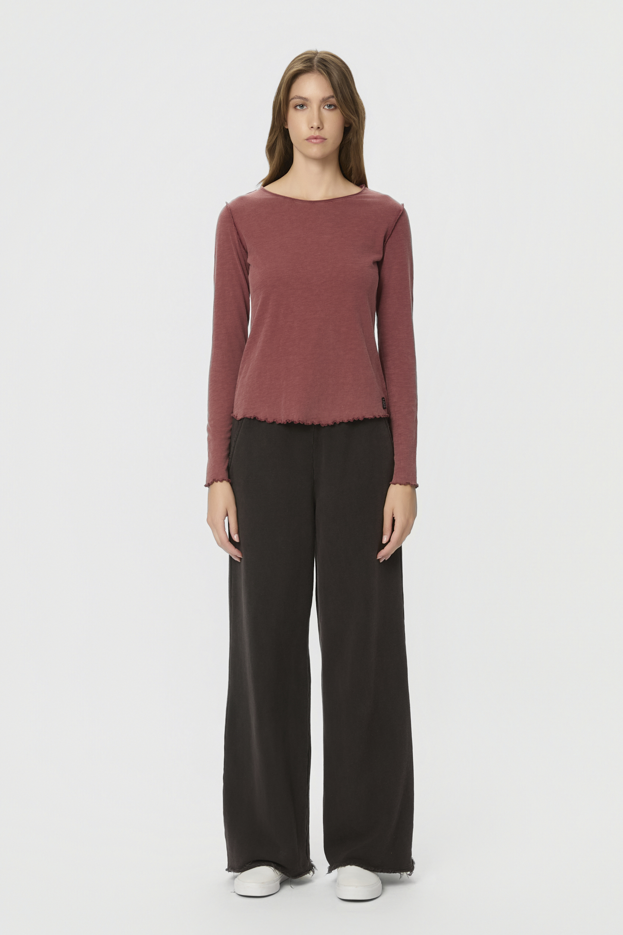 SLIMFIT LONGSLEEVE WITH REVERSE SEAMS