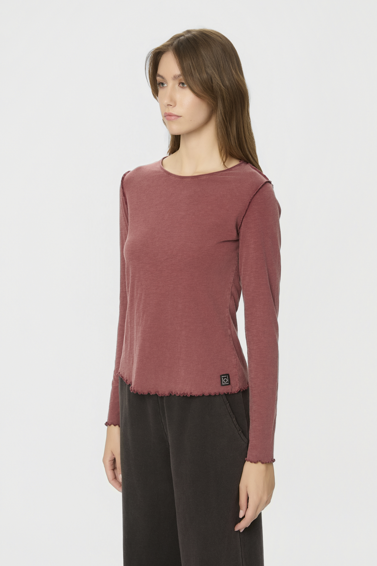 SLIMFIT LONGSLEEVE WITH REVERSE SEAMS