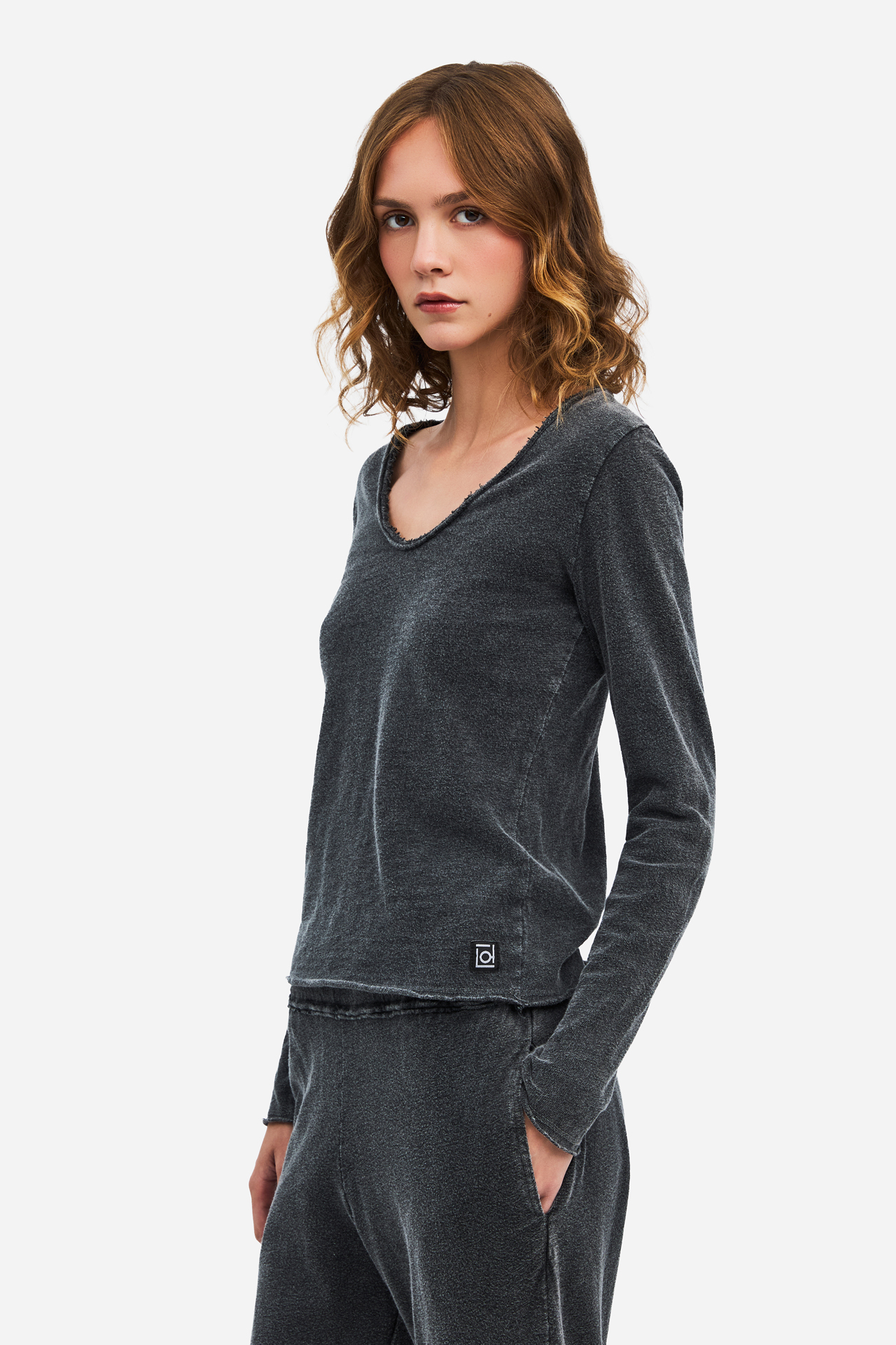 SLUB LONGSLEEVE WITH RAW EDGES
