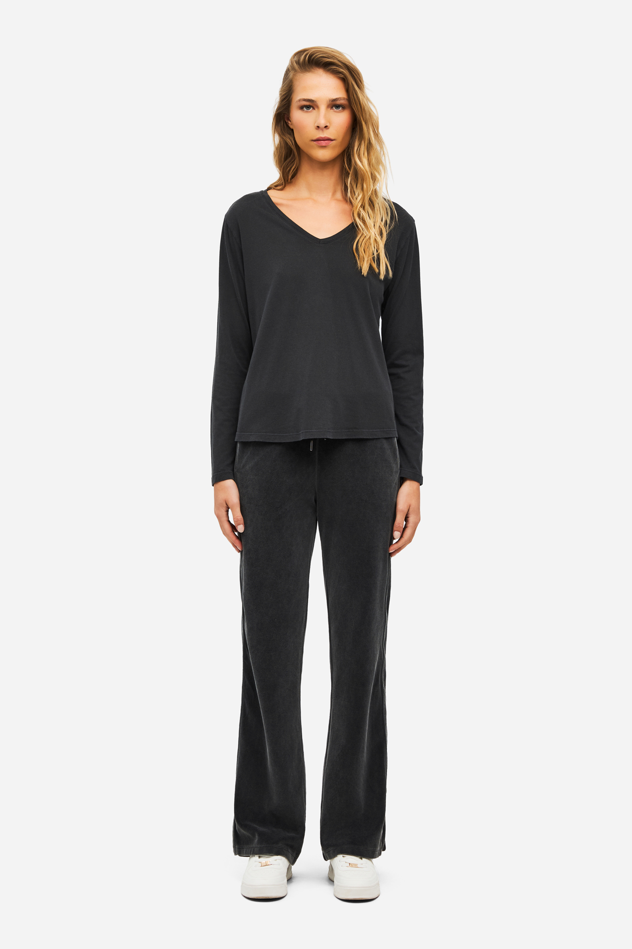 V-NECK LONGSLEEVE