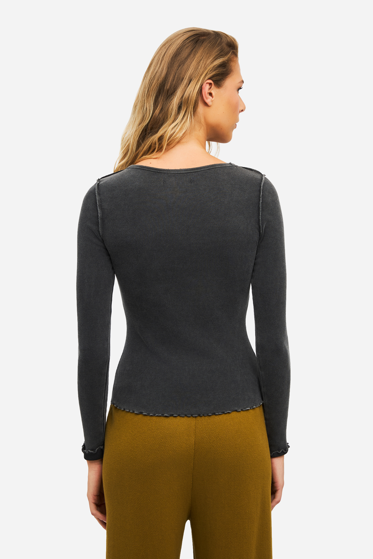 SLIMFIT LONGSLEEVE WITH REVERSE SEAMS