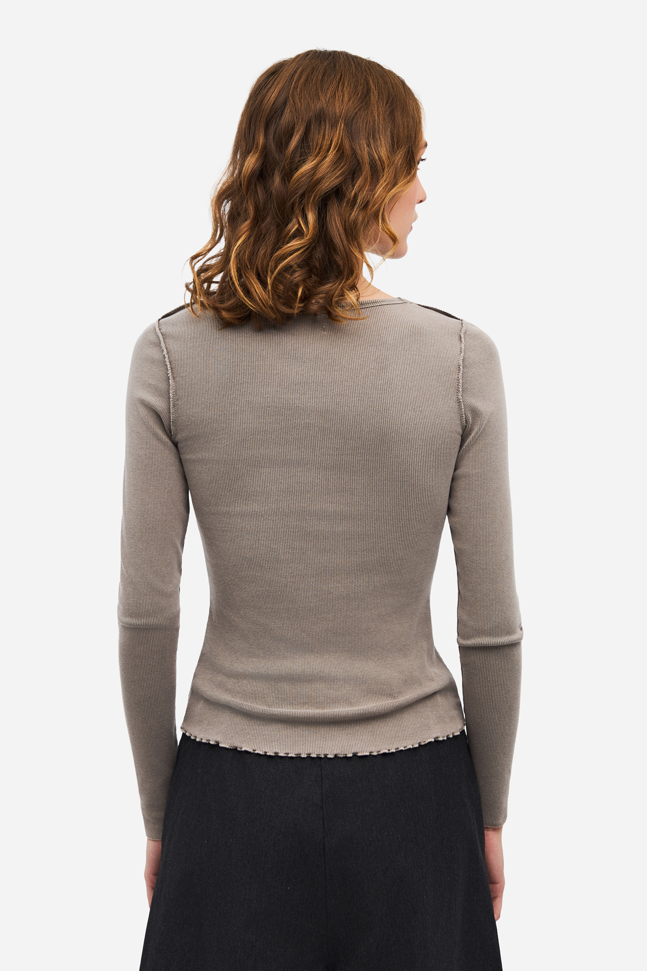 SLIMFIT LONGSLEEVE WITH REVERSE SEAMS
