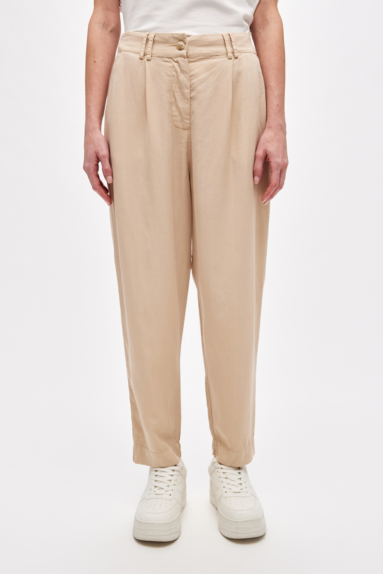 High-Rise Pleated Trouser