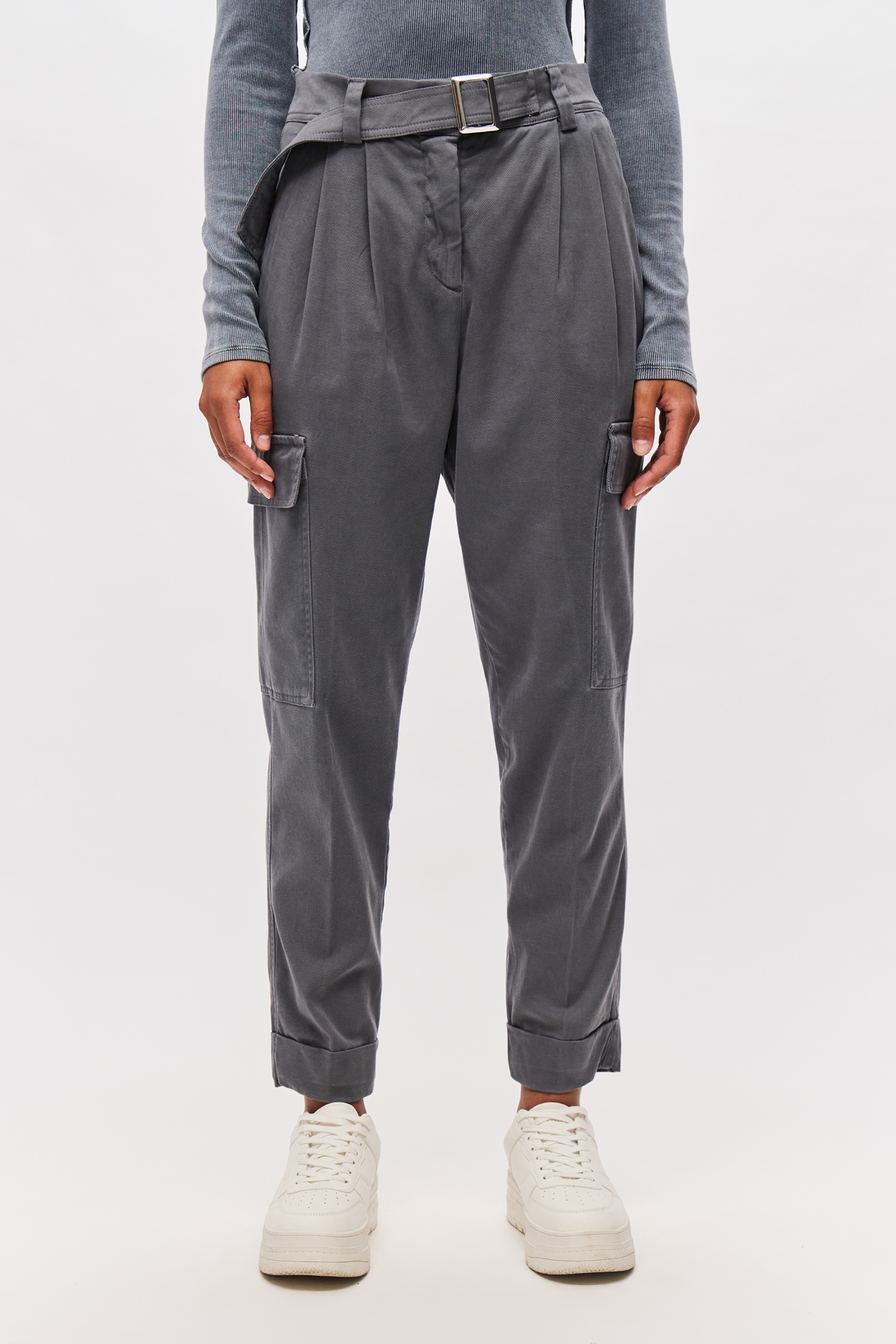 HIGH WAIST PLEATED CARGO PANTS