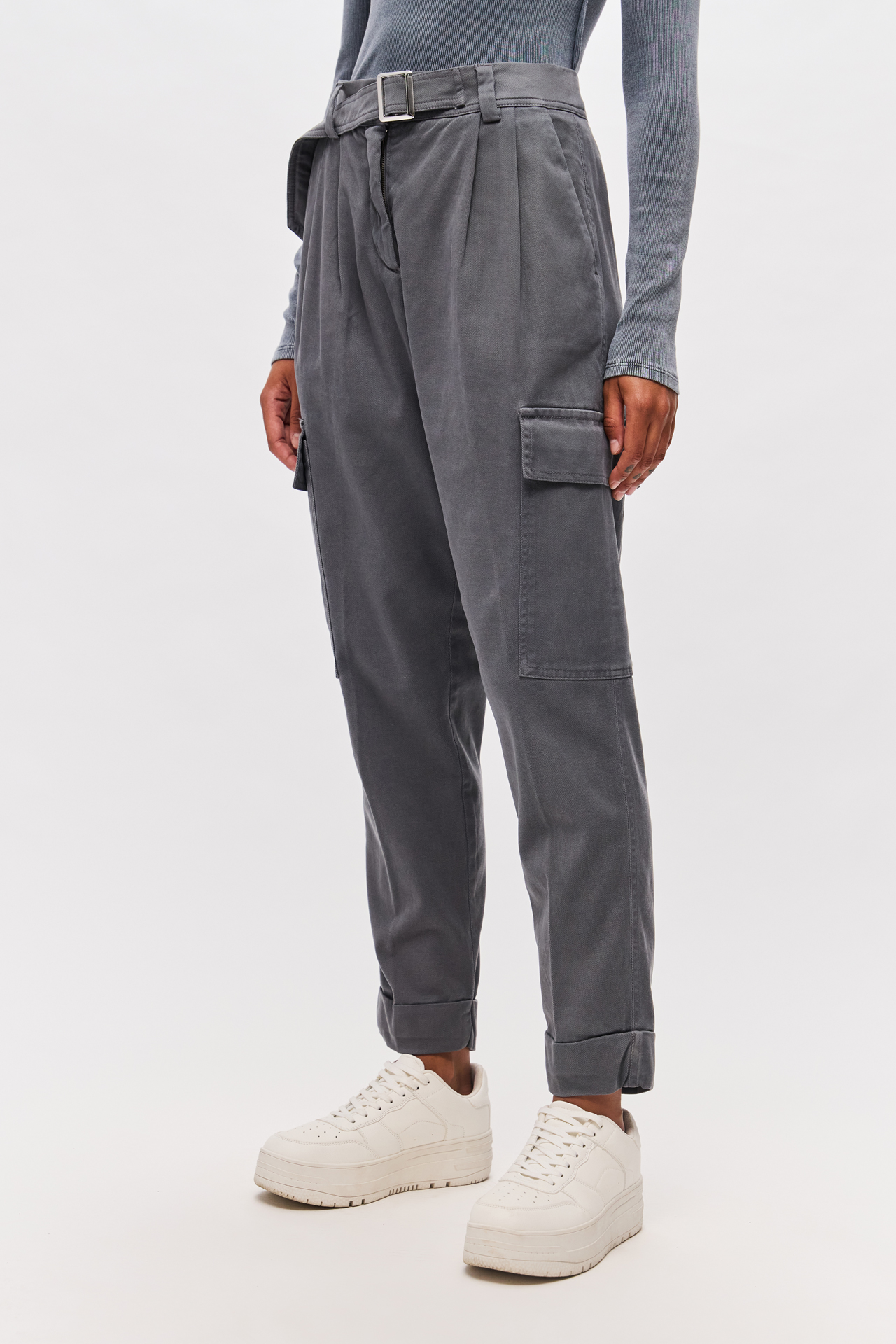 HIGH WAIST PLEATED CARGO PANTS